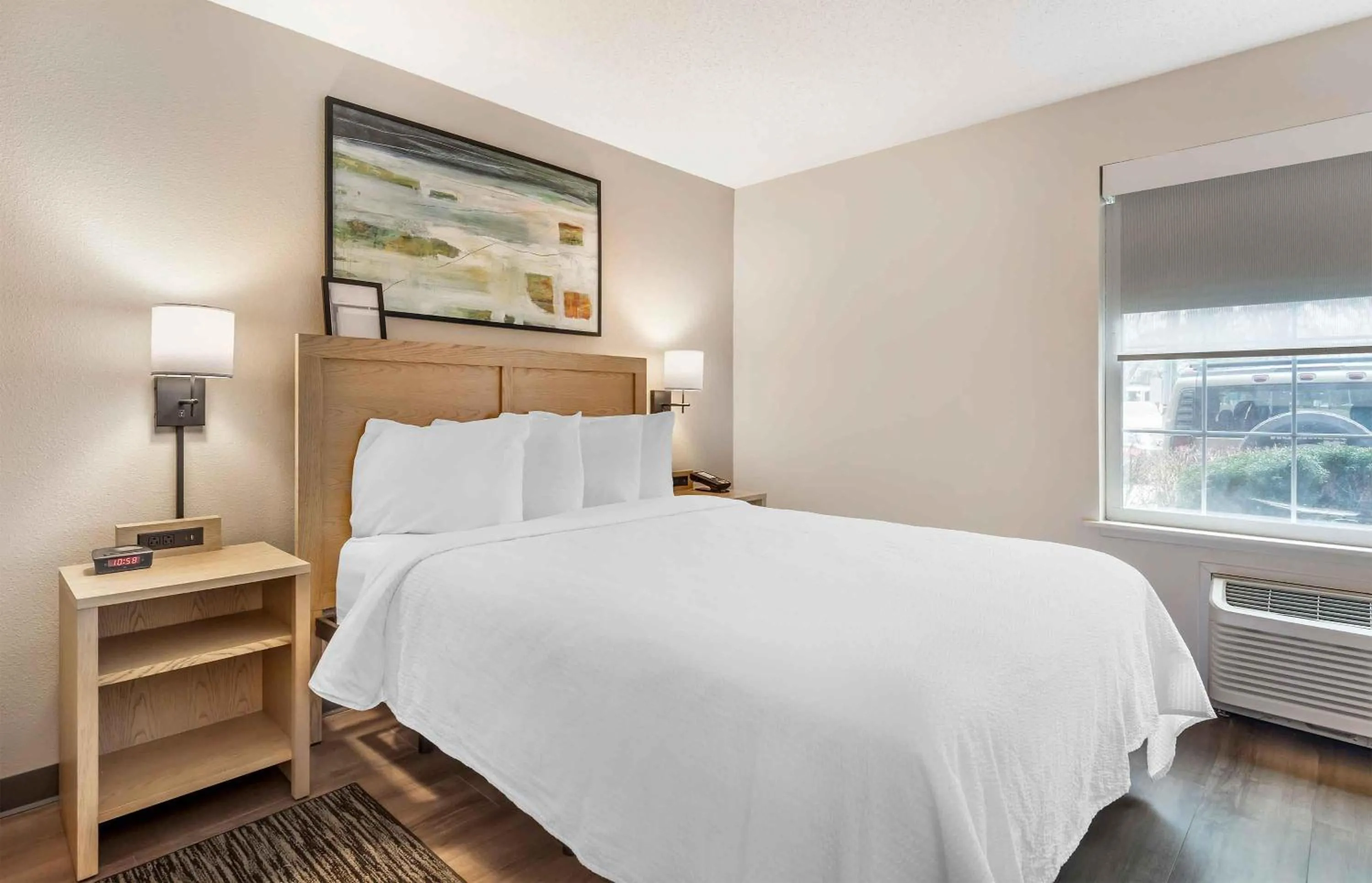 Premium Queen studio - Non-Smoking in Extended Stay America Suites - Seattle - Bothell - West