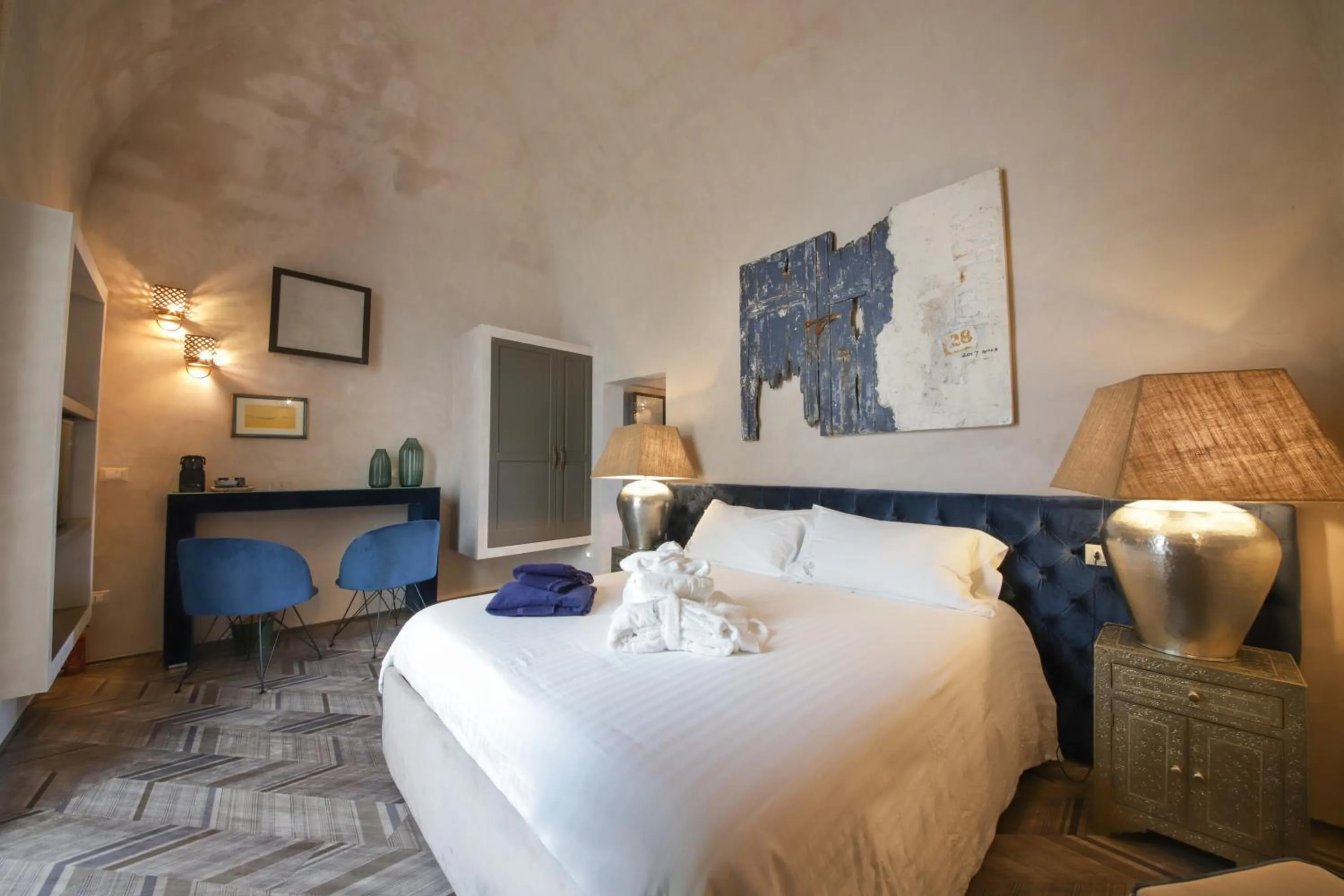 King Suite with Sea View in AL CONSOLE LUXURY SUITE