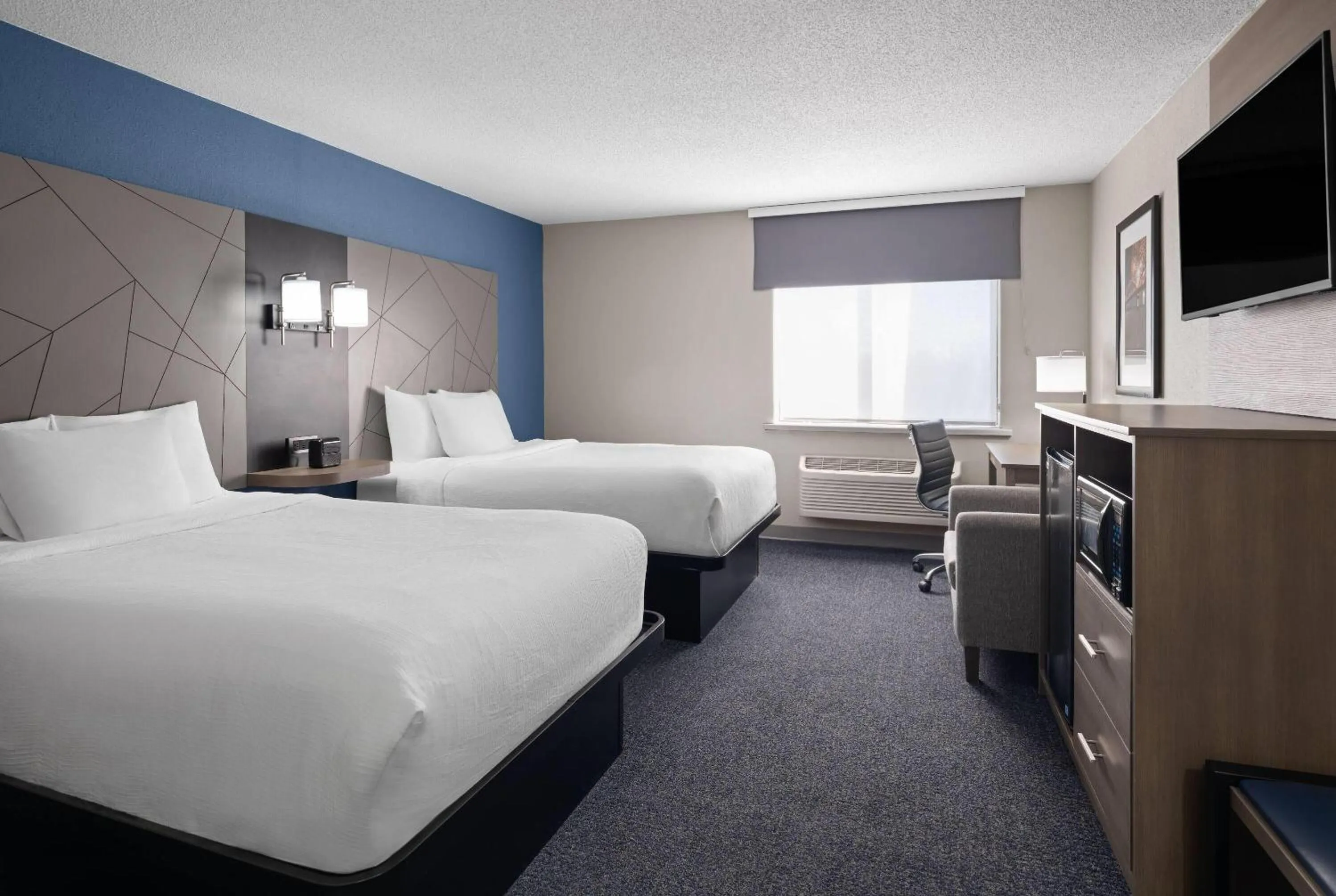 Double Room with Two Double Beds - Non-Smoking in Baymont by Wyndham Davenport