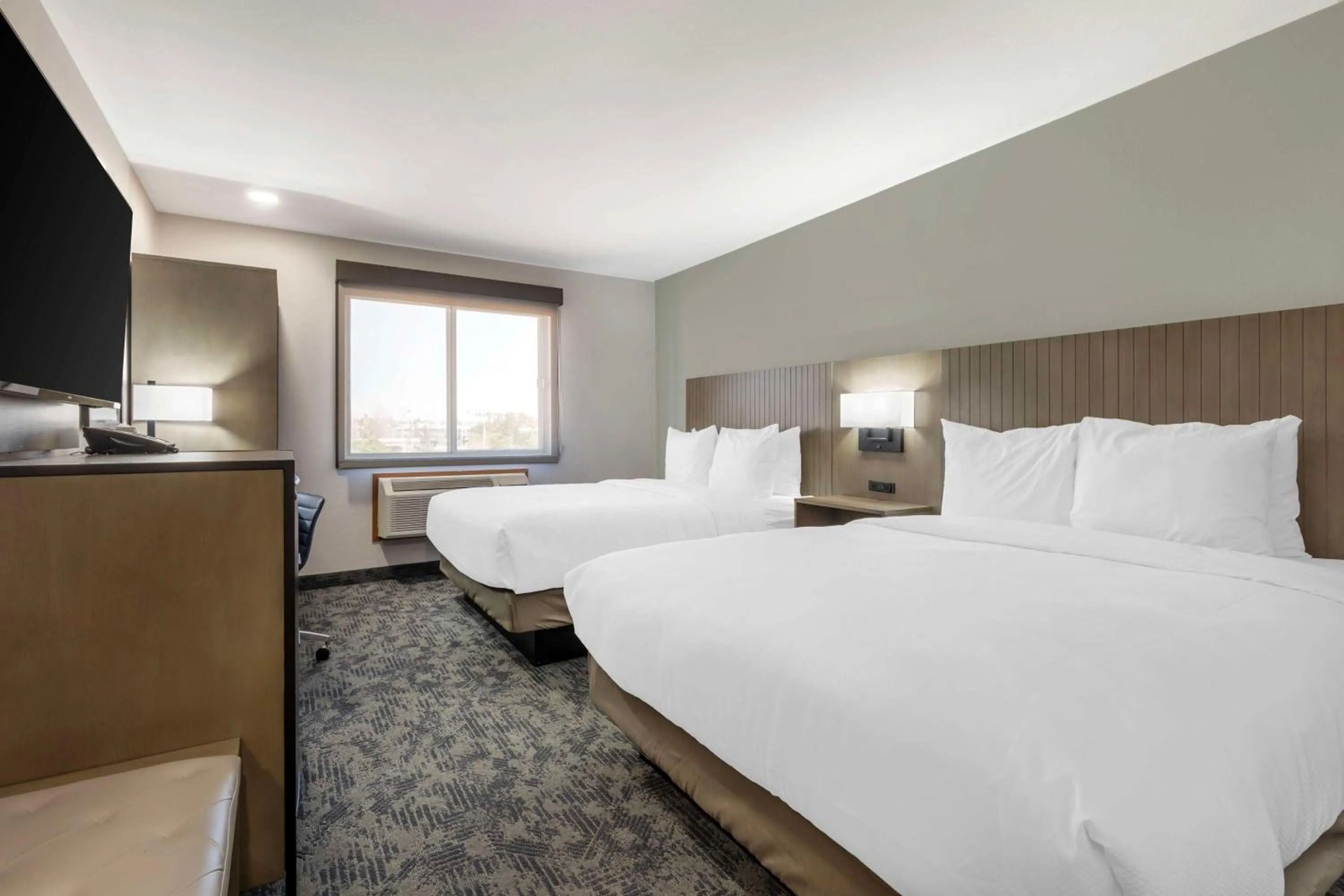 Queen Beds Room with Two Queen Beds - Non-Smoking in Best Western North Side Inn