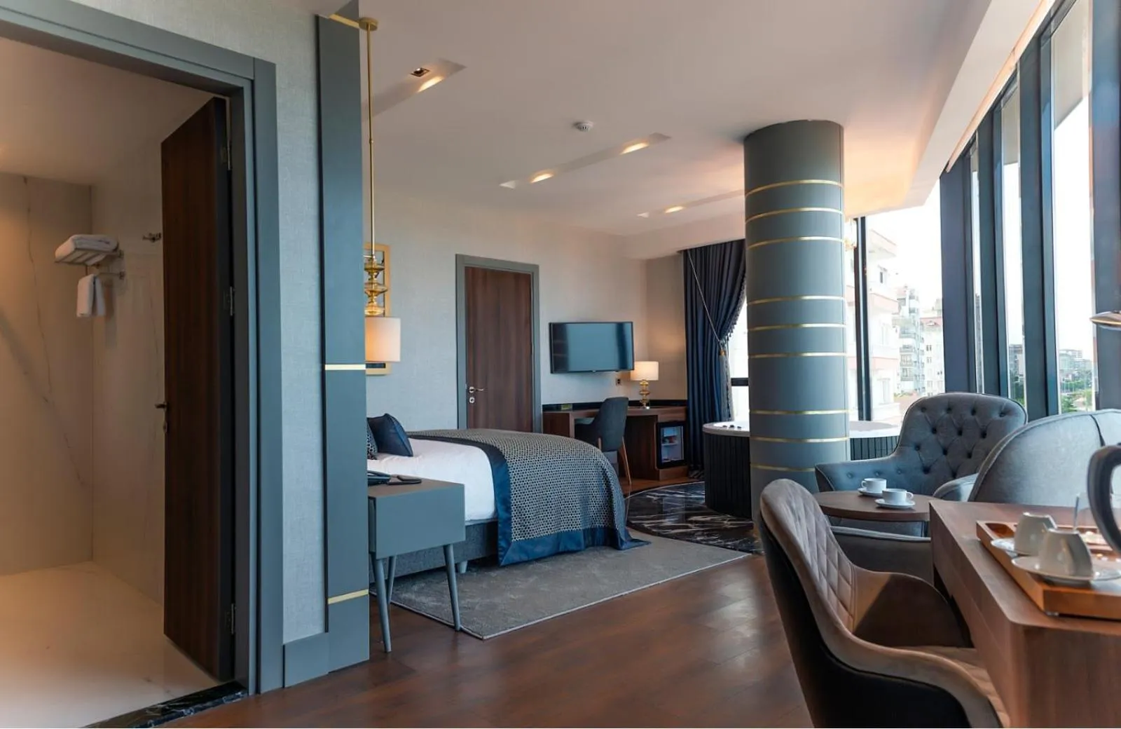 Deluxe Suite in B&C HOTEL