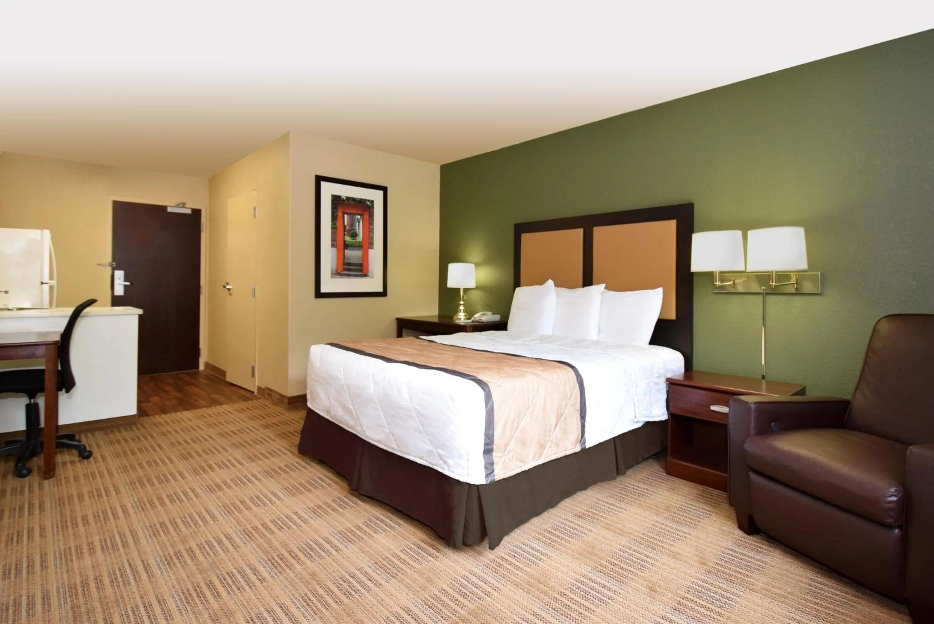 Queen Studio - Non-Smoking in Extended Stay America Select Suites - Atlanta - Morrow