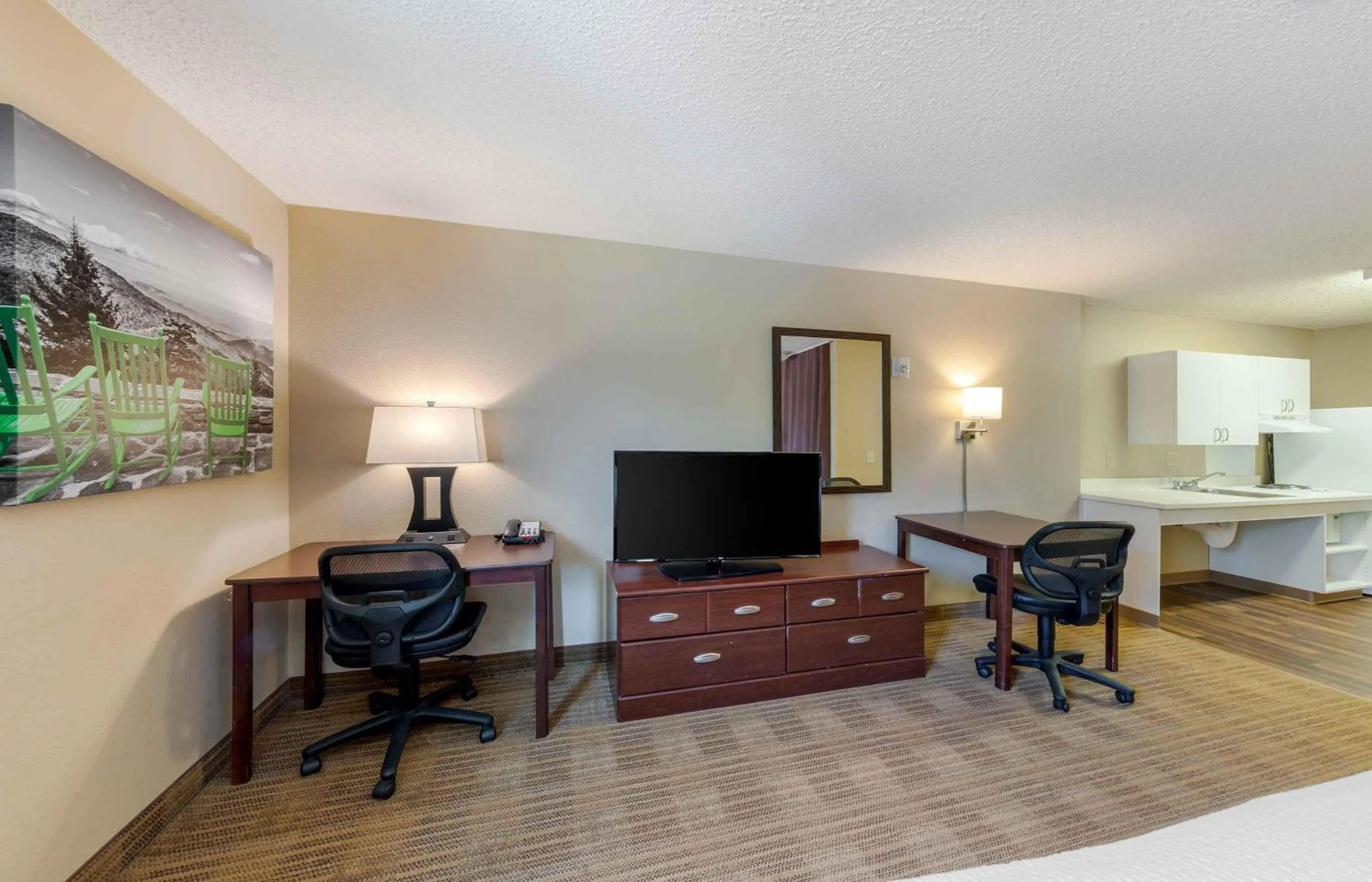 Queen studio with 1 Queen Bed - Disability Access/Non-Smoking in Extended Stay America Suites - Los Angeles - Simi Valley