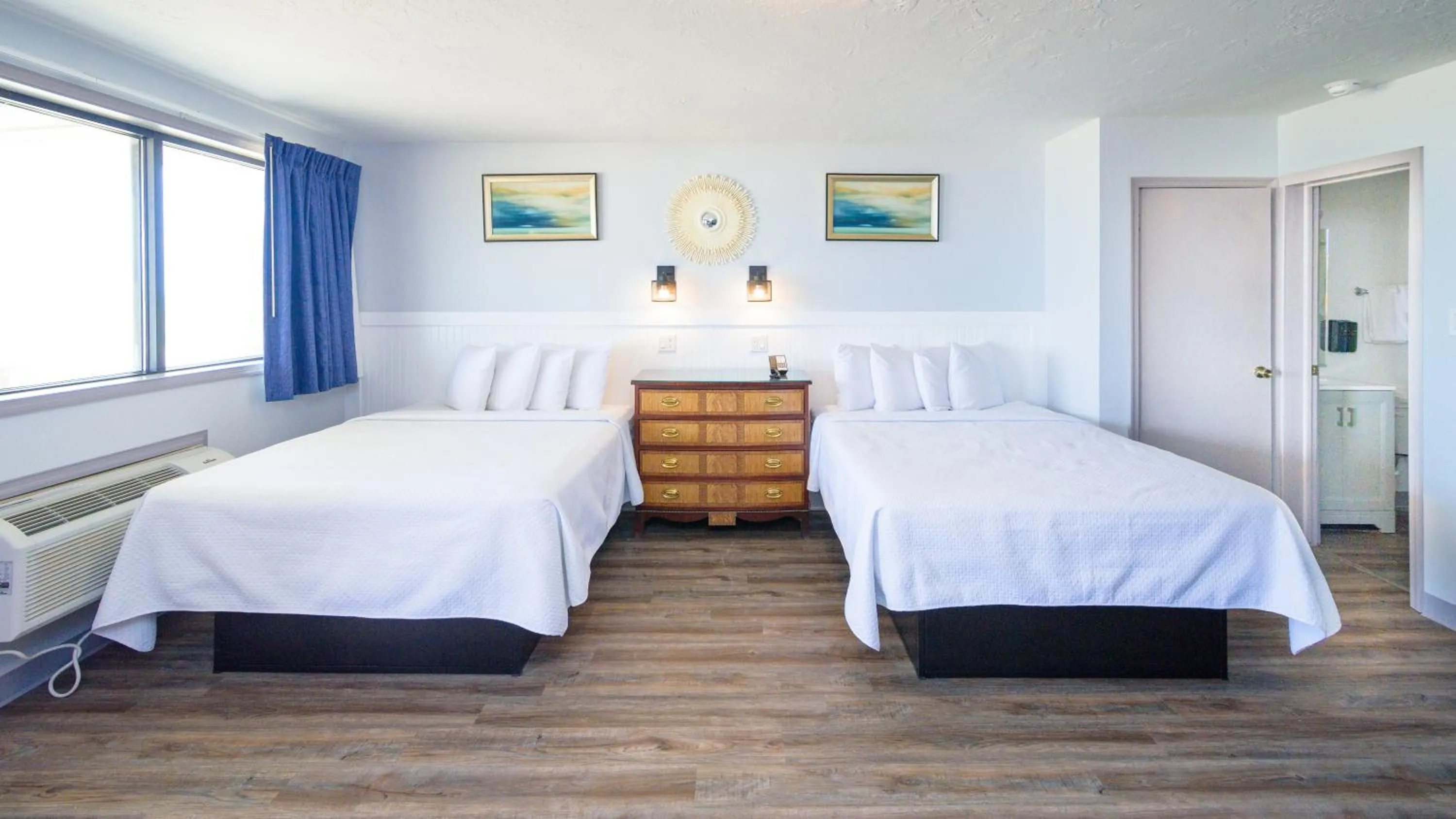  1st Floor: Oceanfront efficiency with 2 queen beds in Outer Banks Motor Lodge