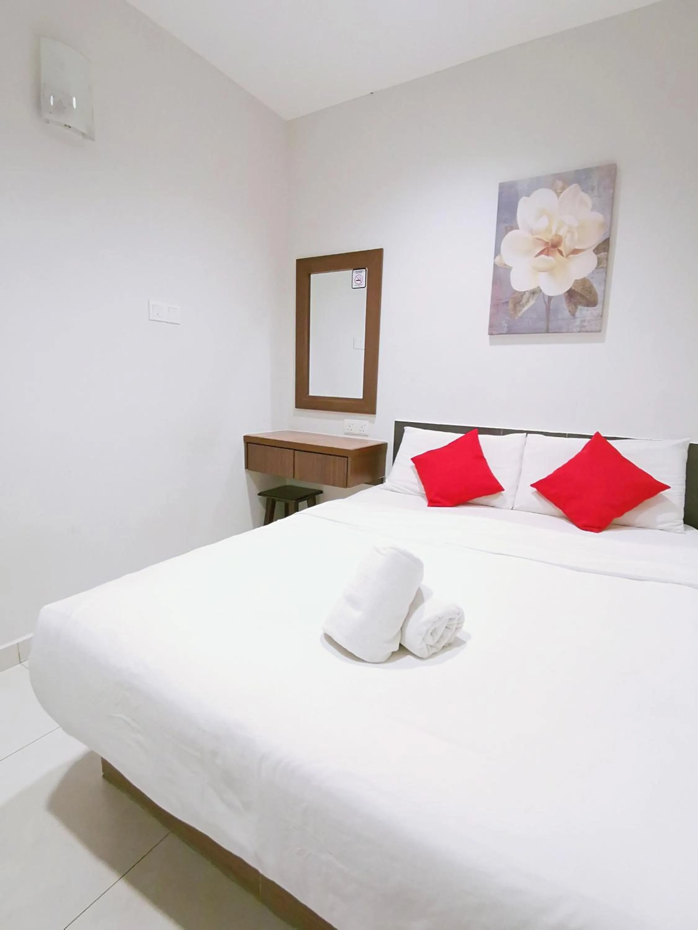 Standard Queen Room in HKF Hotel