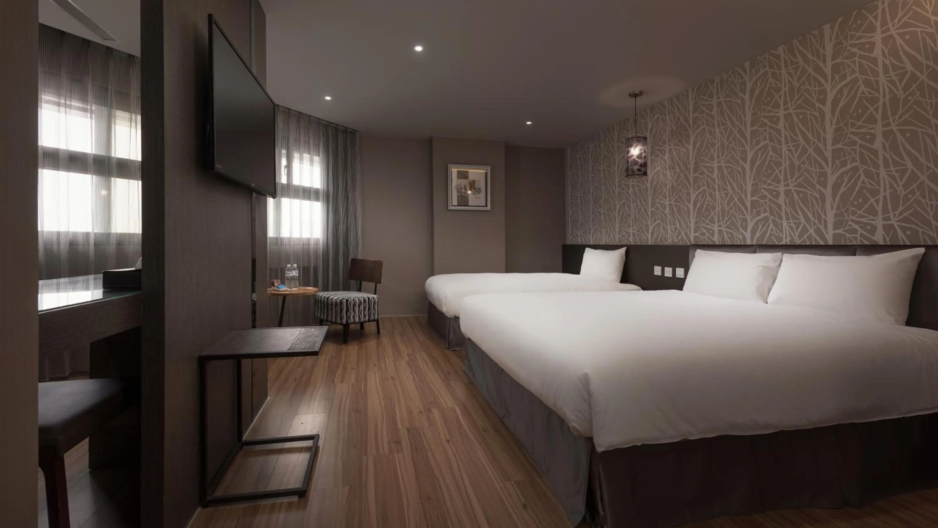 Standard Triple Room in Fine Hotel