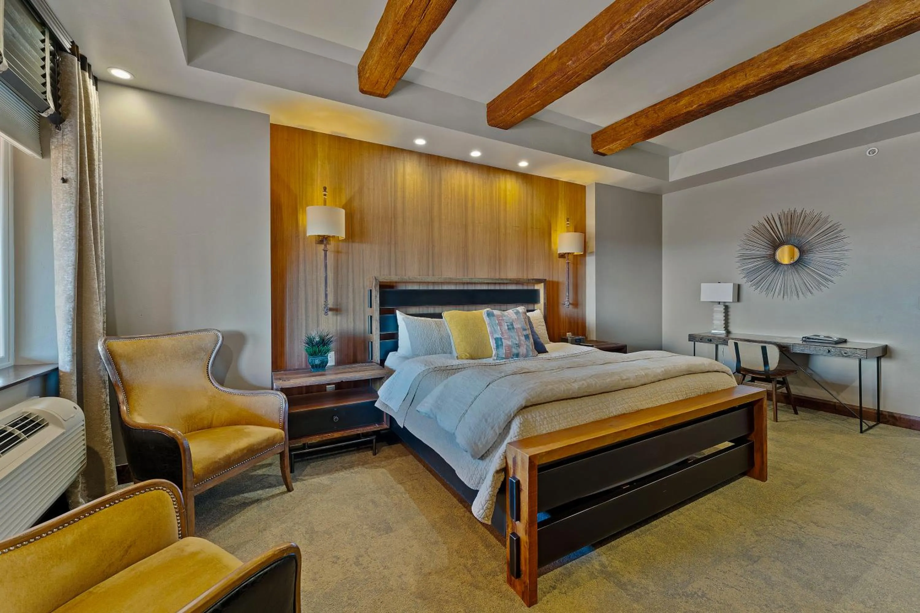 Superior King Room in Desert Rose Resort & Cabins