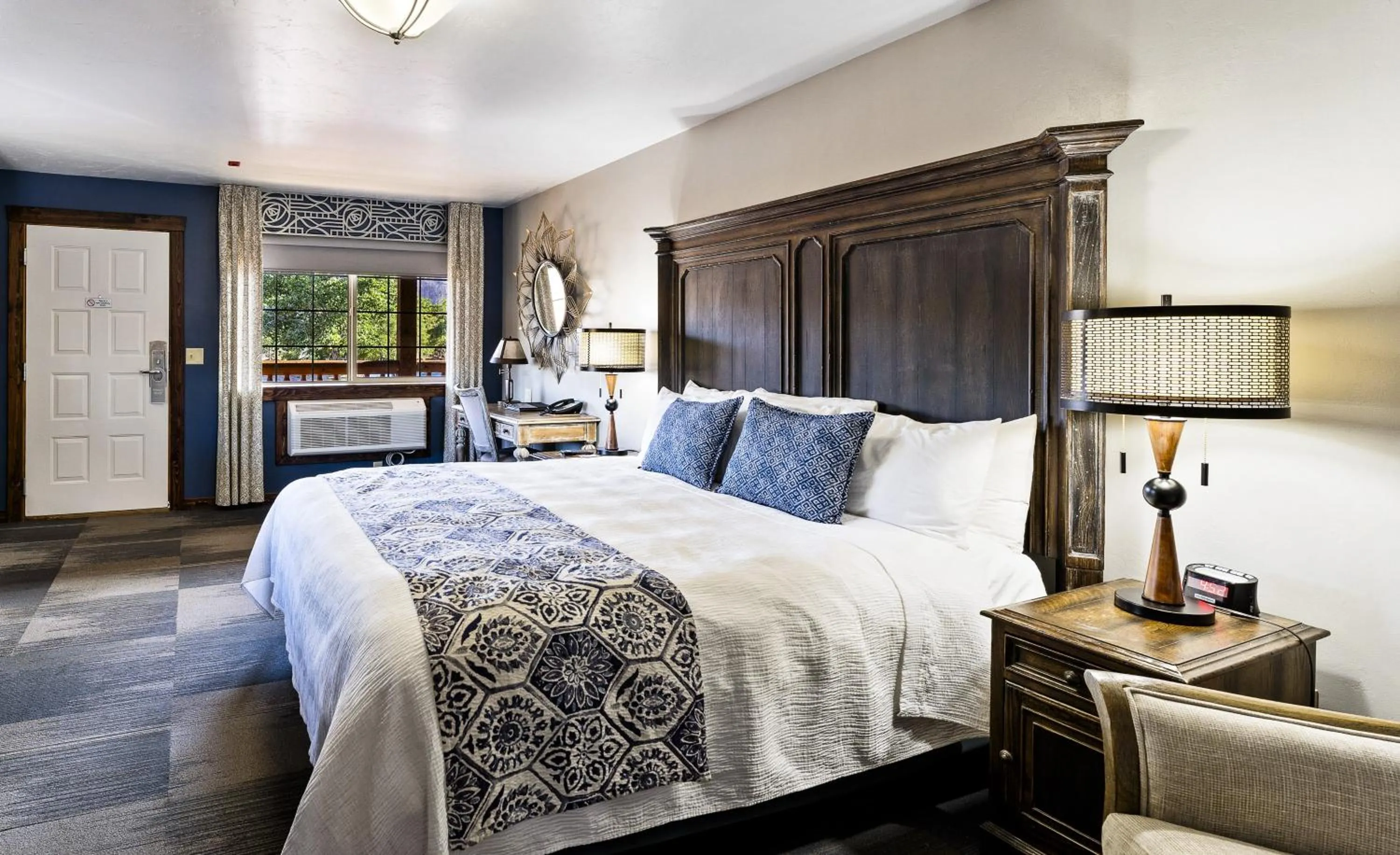 King Room in Desert Rose Resort & Cabins