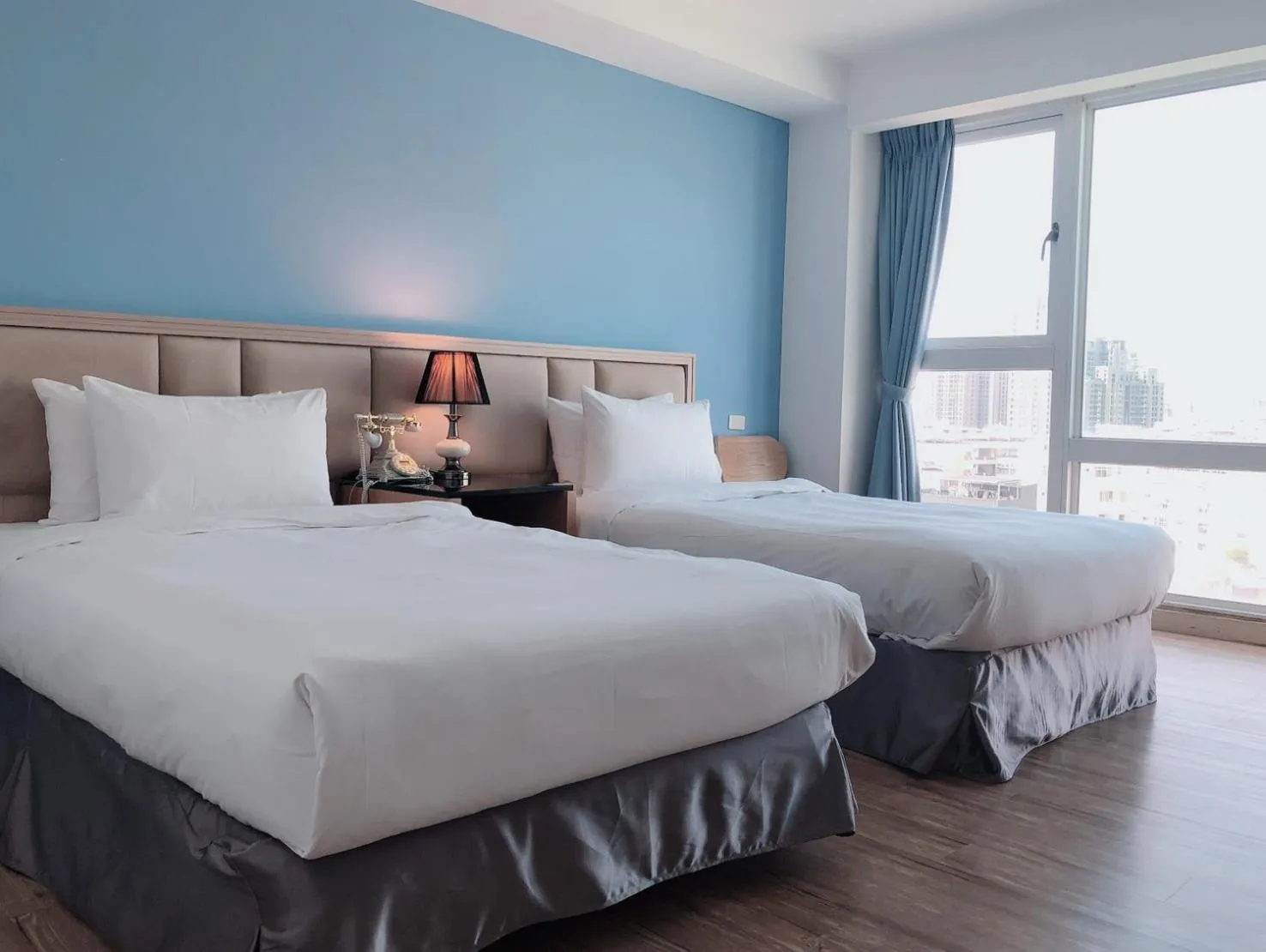 Standard Twin Room in Hotel Champs Elysées