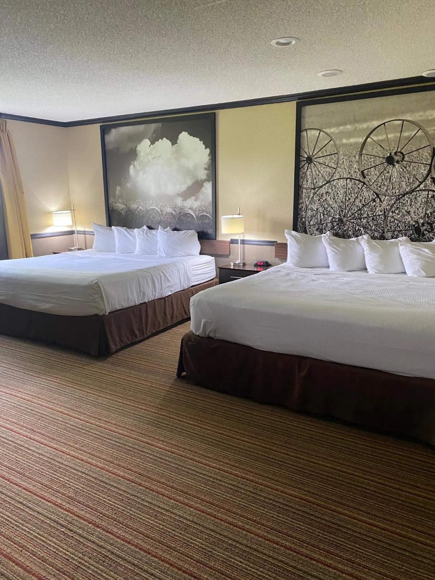 Efficiency Room with One King Bed and One Queen Bed -  Non-Smoking in Super 8 by Wyndham New Hampton