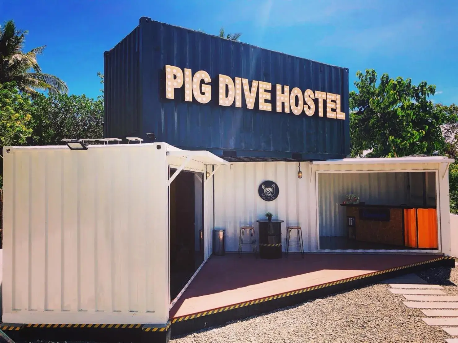 Pig Dive Hostel Moalboal Pig Dive Hostel Moalboal
