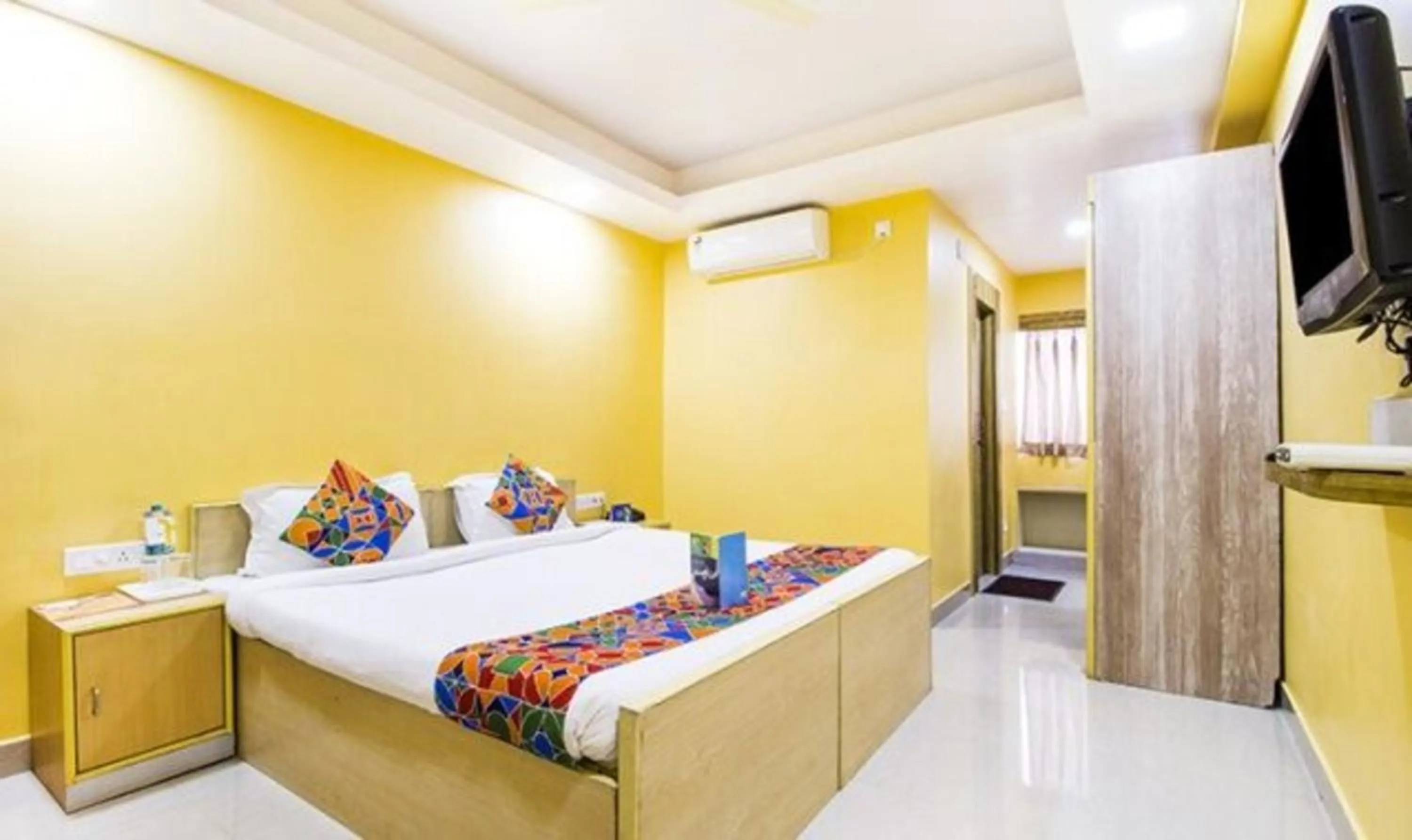 Deluxe Room - single occupancy in FabHotel Amaltas