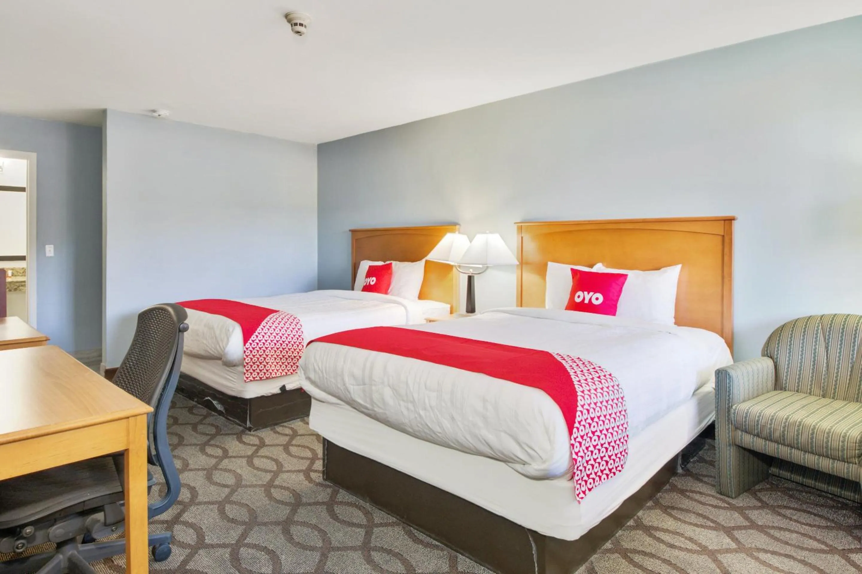 Queen Room with Two Queen Beds - Disability Access in OYO Hotel Ingleside TX