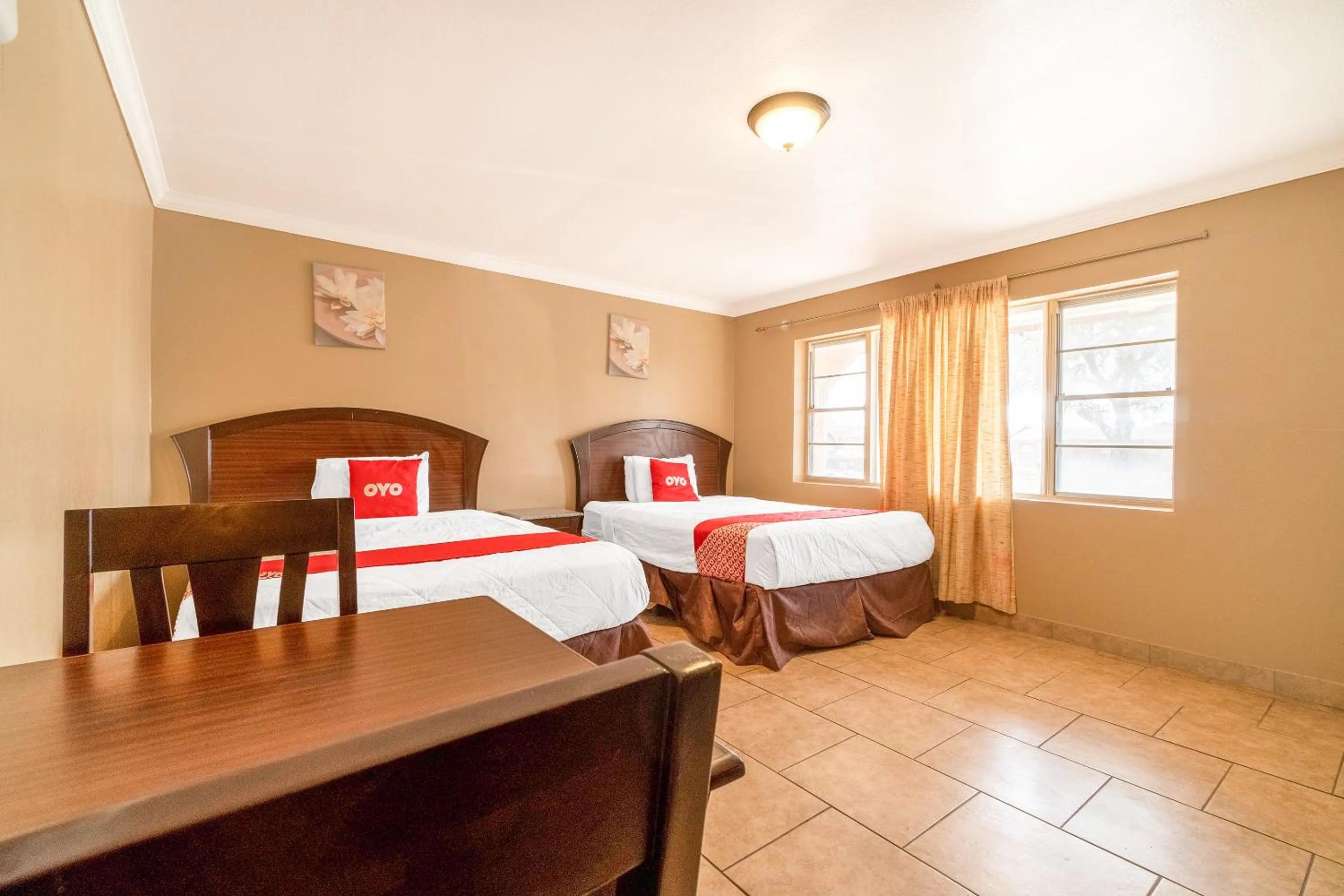 2 Queen Bed in Capital O Hotel Beeville -US 181