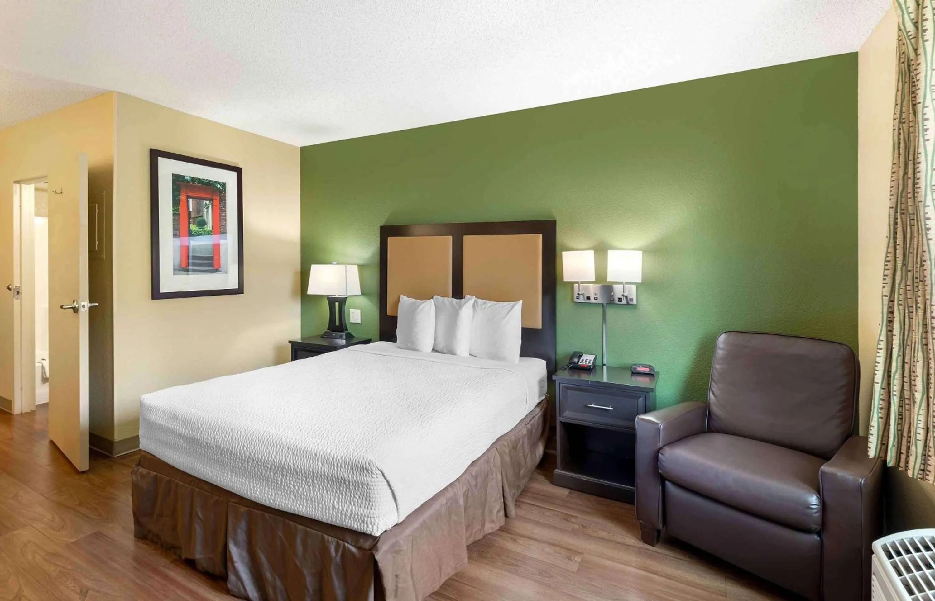 Queen studio with 1 Queen Bed - Disability Access/Non-Smoking in Extended Stay America Suites - Denver - Park Meadows