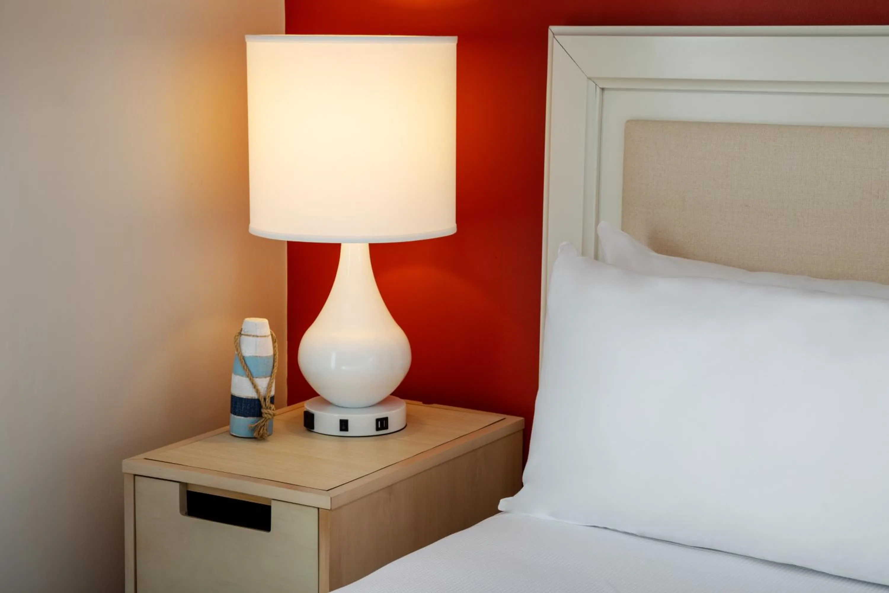 Double Room with Two Double Beds and Oceanview in Pleasant View Inn