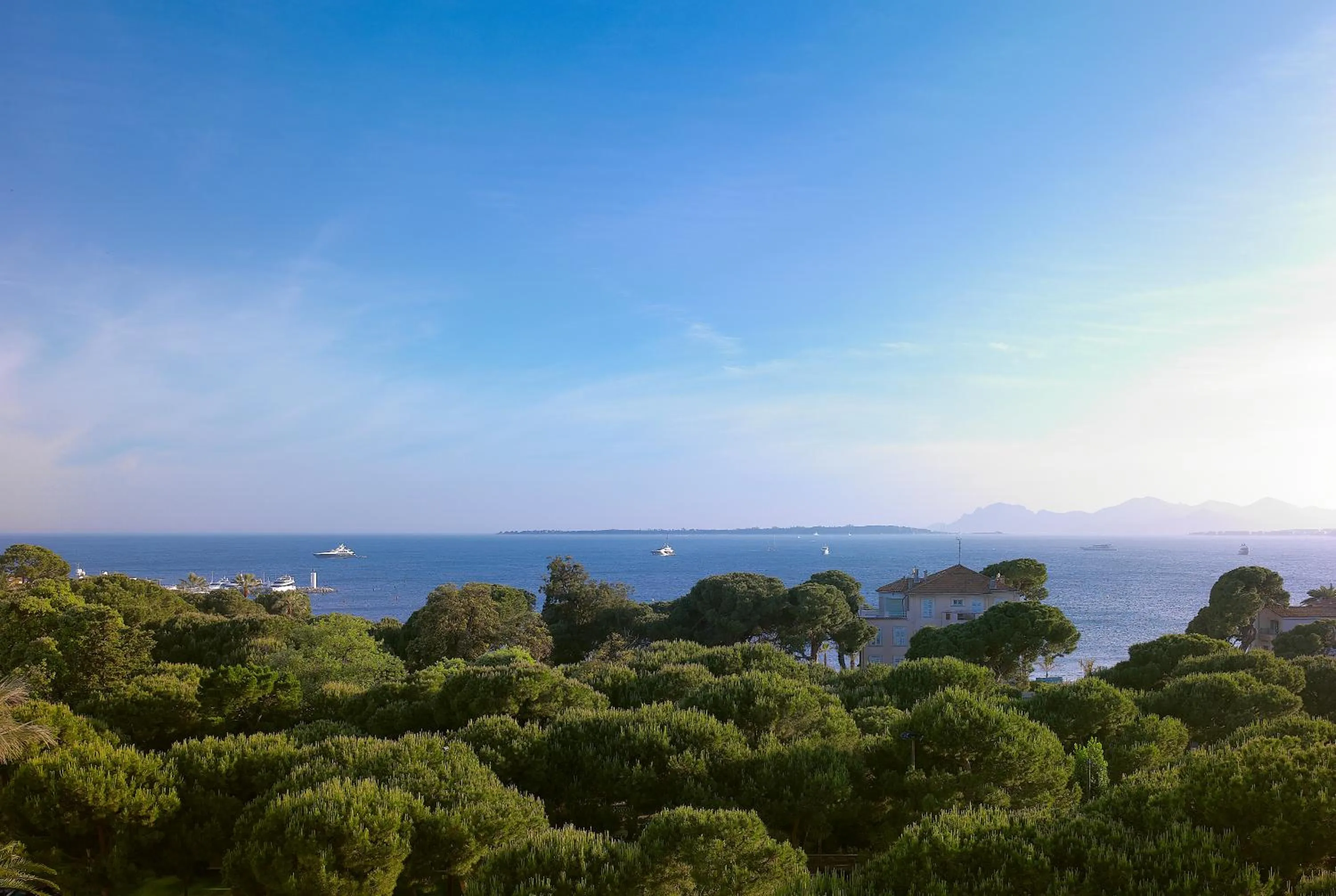 Prestige Double Room with Sea View in Hôtel Juana