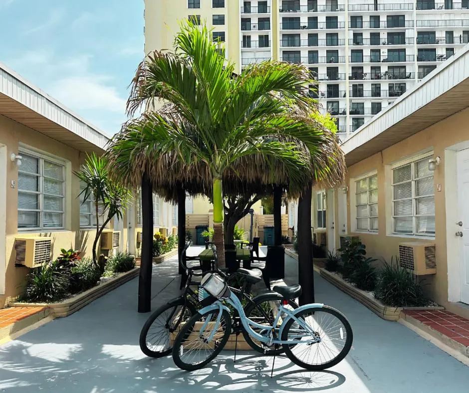 Standard Motel Room in St Maurice Beach Inn
