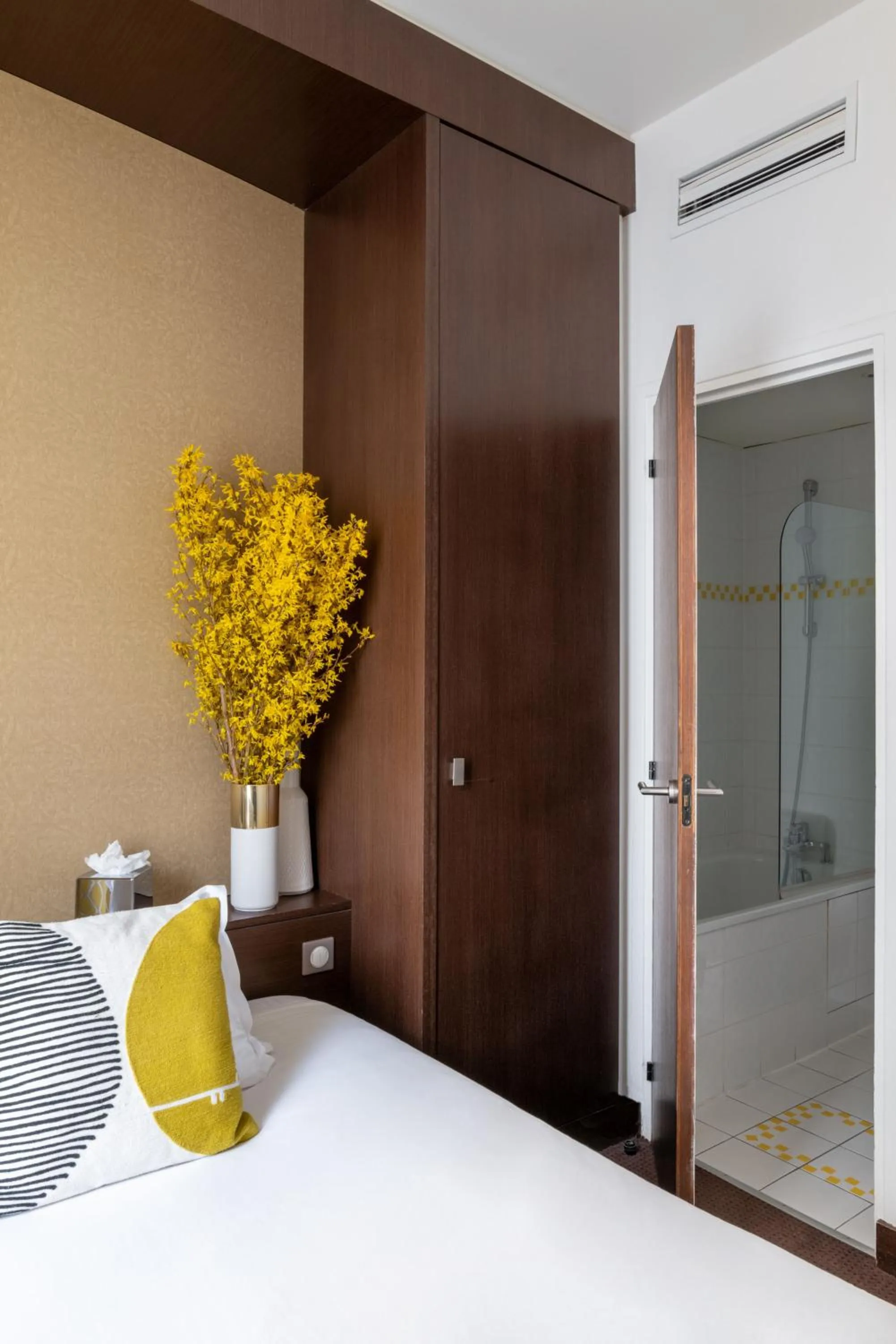 Classic Single Room in Hôtel Le Colisée