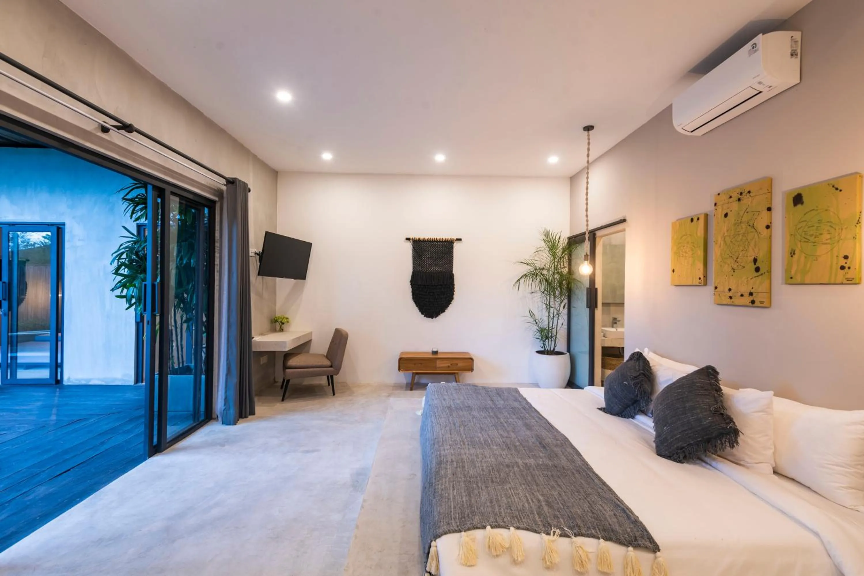 Photo of the whole room, Bed in Canggu Dream Studios & Villas