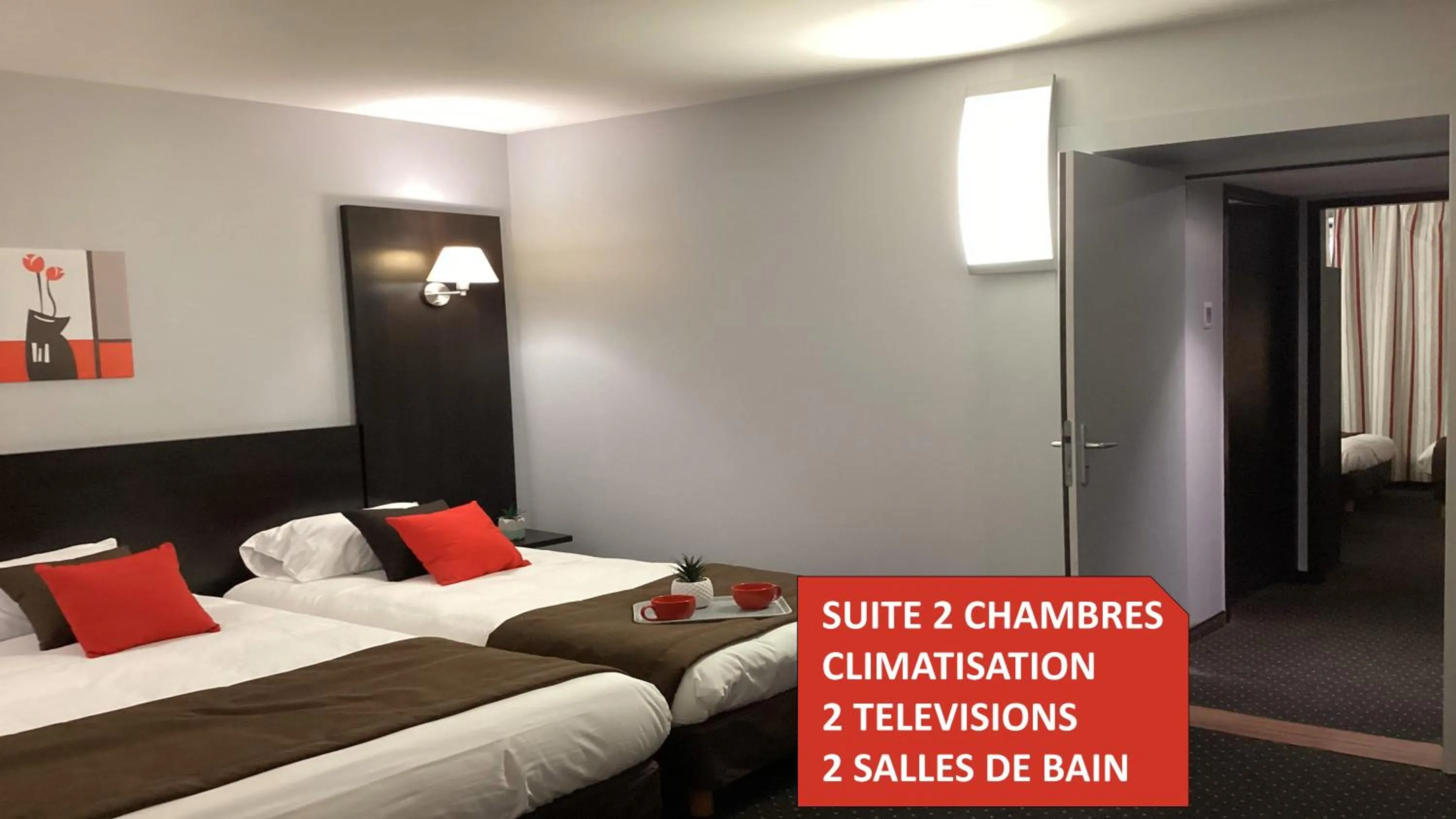 Two-Bedroom Family Suite (5 Adults) in Hôtel Alliance