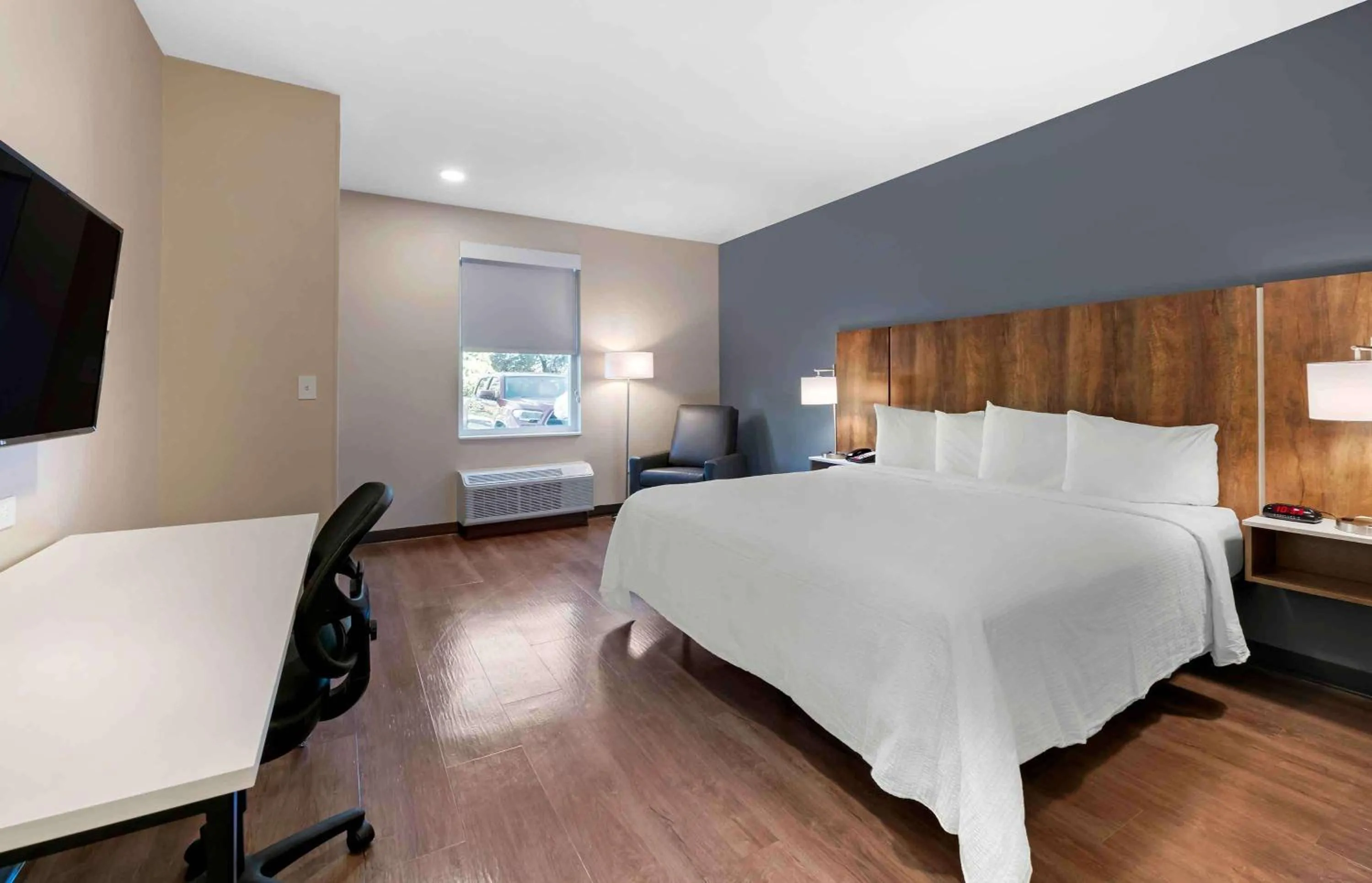 Studio with 1 King Bed - Non-Smoking in Extended Stay America Premier Suites - Nashville - Vanderbilt