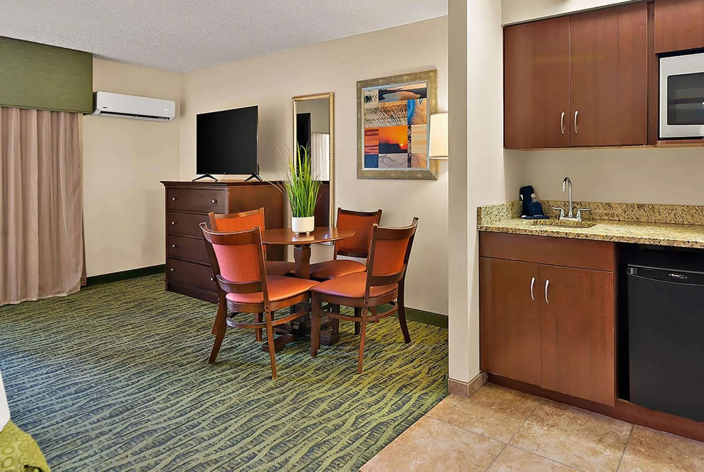 Studio Suite with Two Double Beds - Non-Smoking in PaddleTail Waterfront Lodge, Trademark Collection by Wyndham