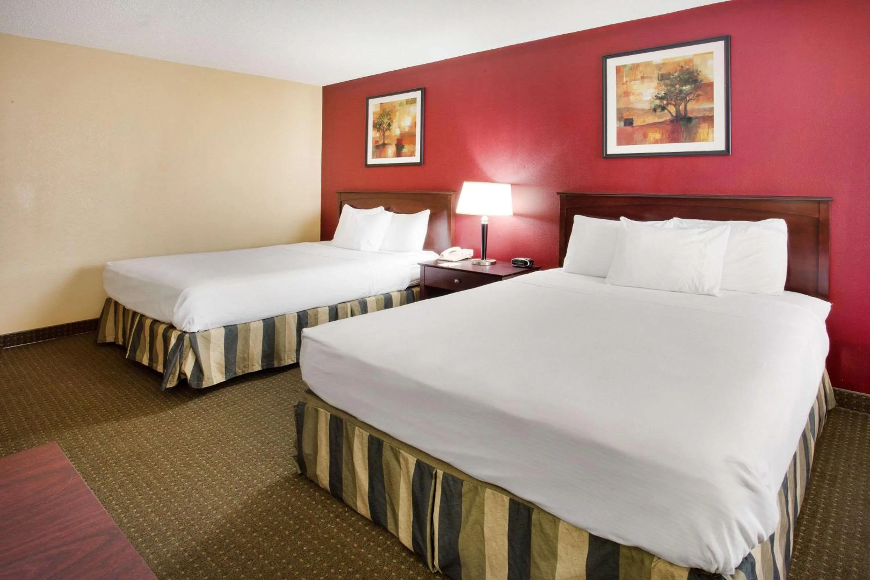 Queen Room with Two Queen Beds- Non-Smoking in Ramada by Wyndham Bettendorf