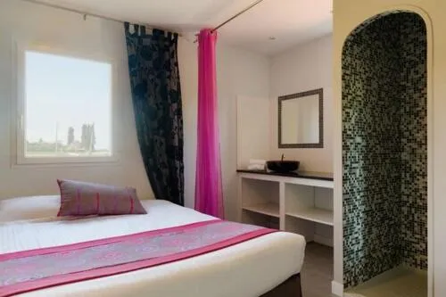 Family Room in The Originals Boutique, Hôtel Les Quatre Salines, Le Mont Saint-Michel Sud