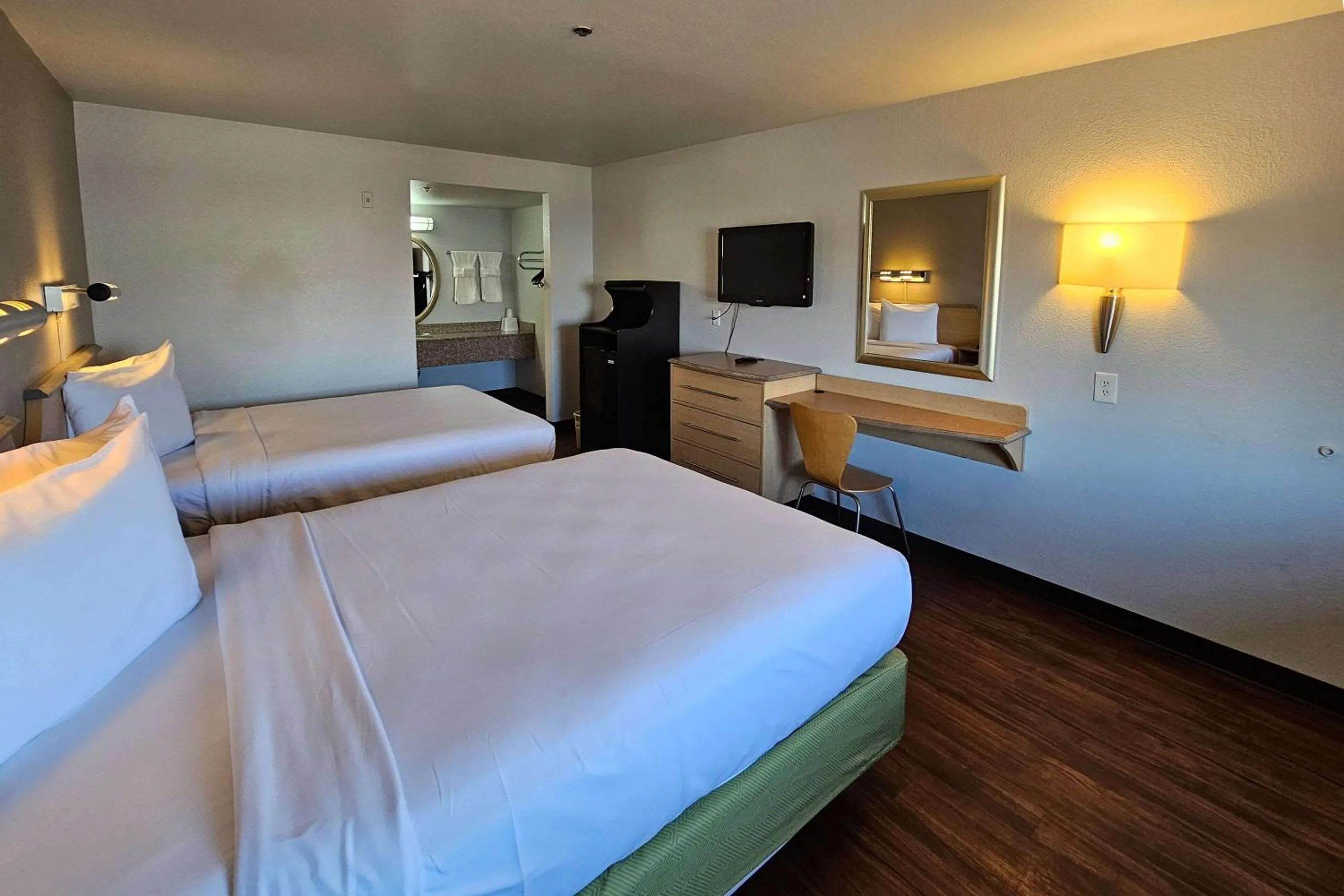 Queen Suite with Two Queen Beds - Non Smoking in Rodeway Inn & Suites Thousand Palms - Rancho Mirage