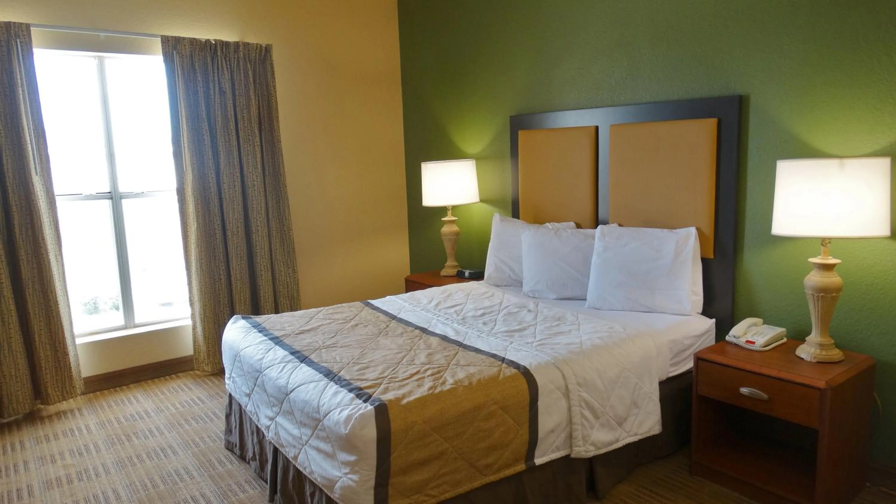 Queen Studio - Non-Smoking in Extended Stay America Suites - Dallas - Frankford Road
