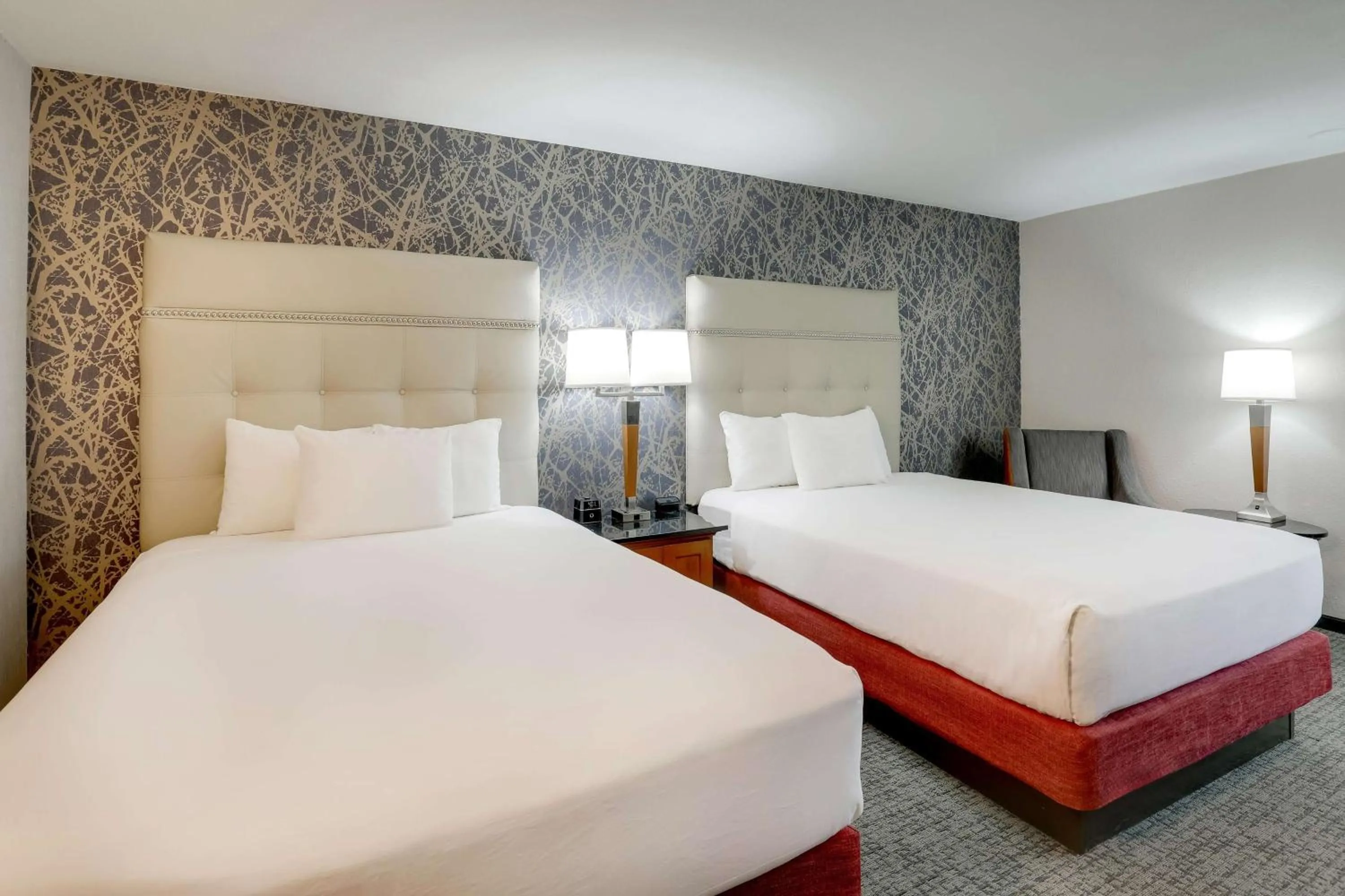 Superior Queen Room with Two Queen Beds - Accessible, Tub in Drury Inn & Suites Springfield