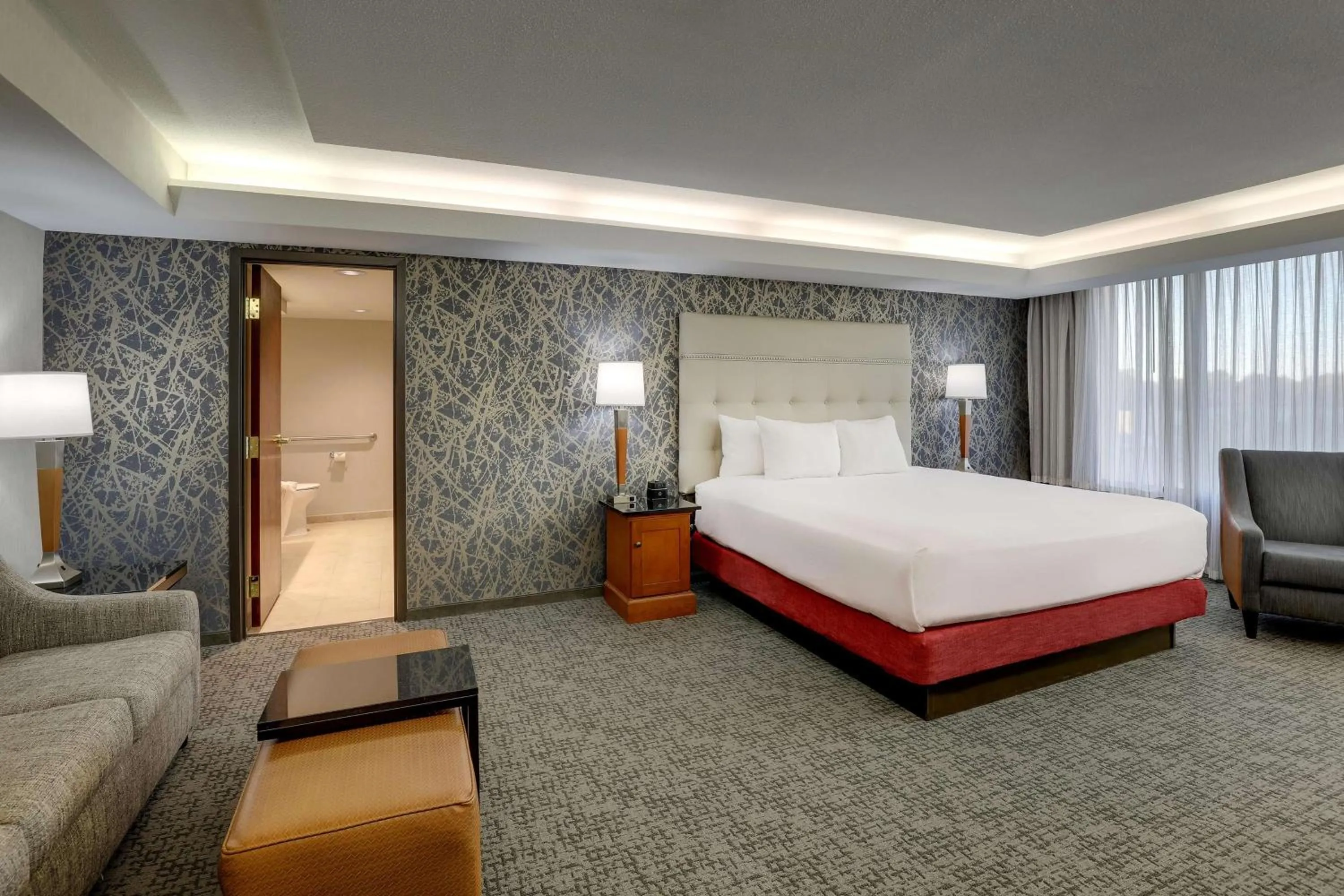 Spacious King Room – High Floor in Drury Inn & Suites Springfield