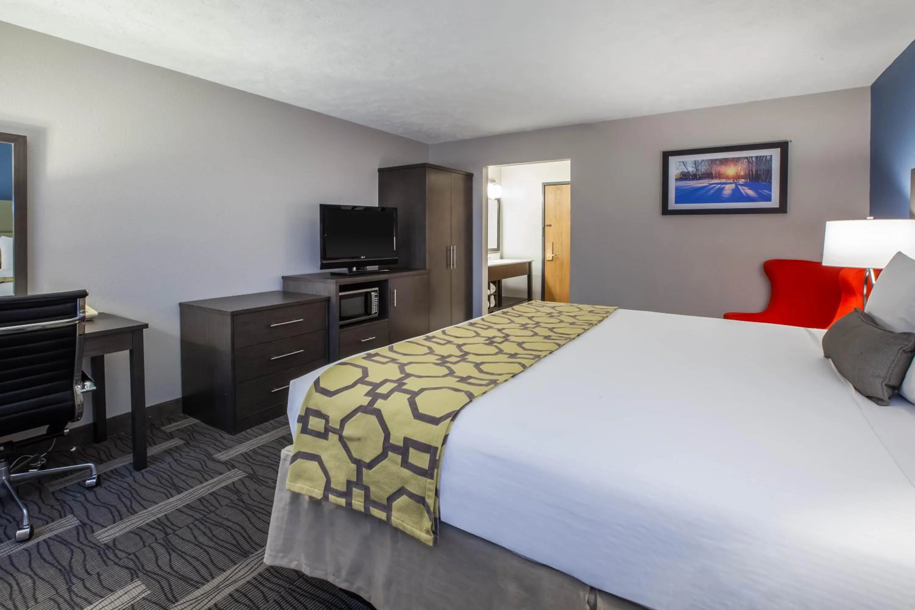 King Room - Non-Smoking in Baymont by Wyndham Traverse City
