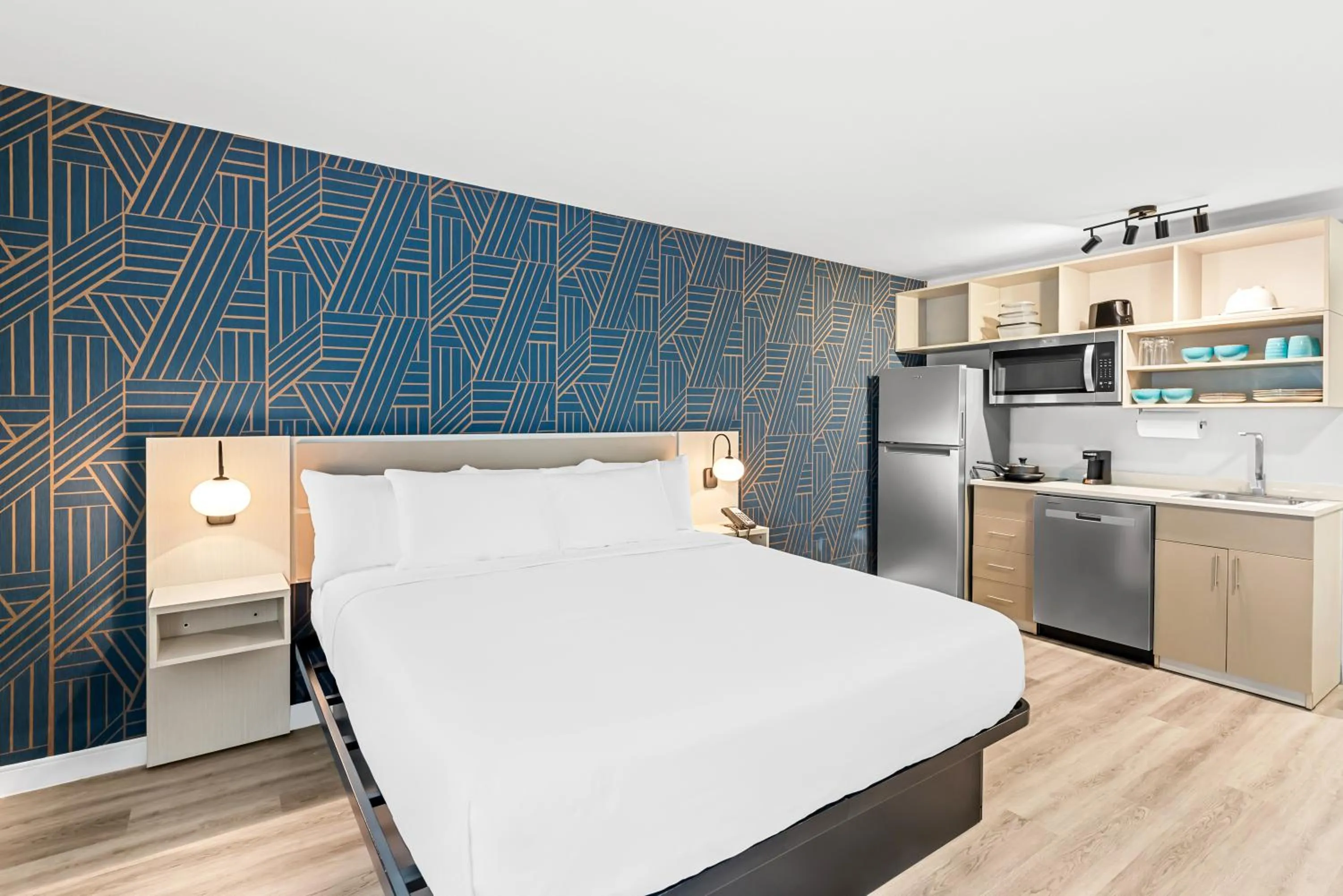 One Room Suite - Non Smoking/Pet Friendly in Suburban Studios Columbus North