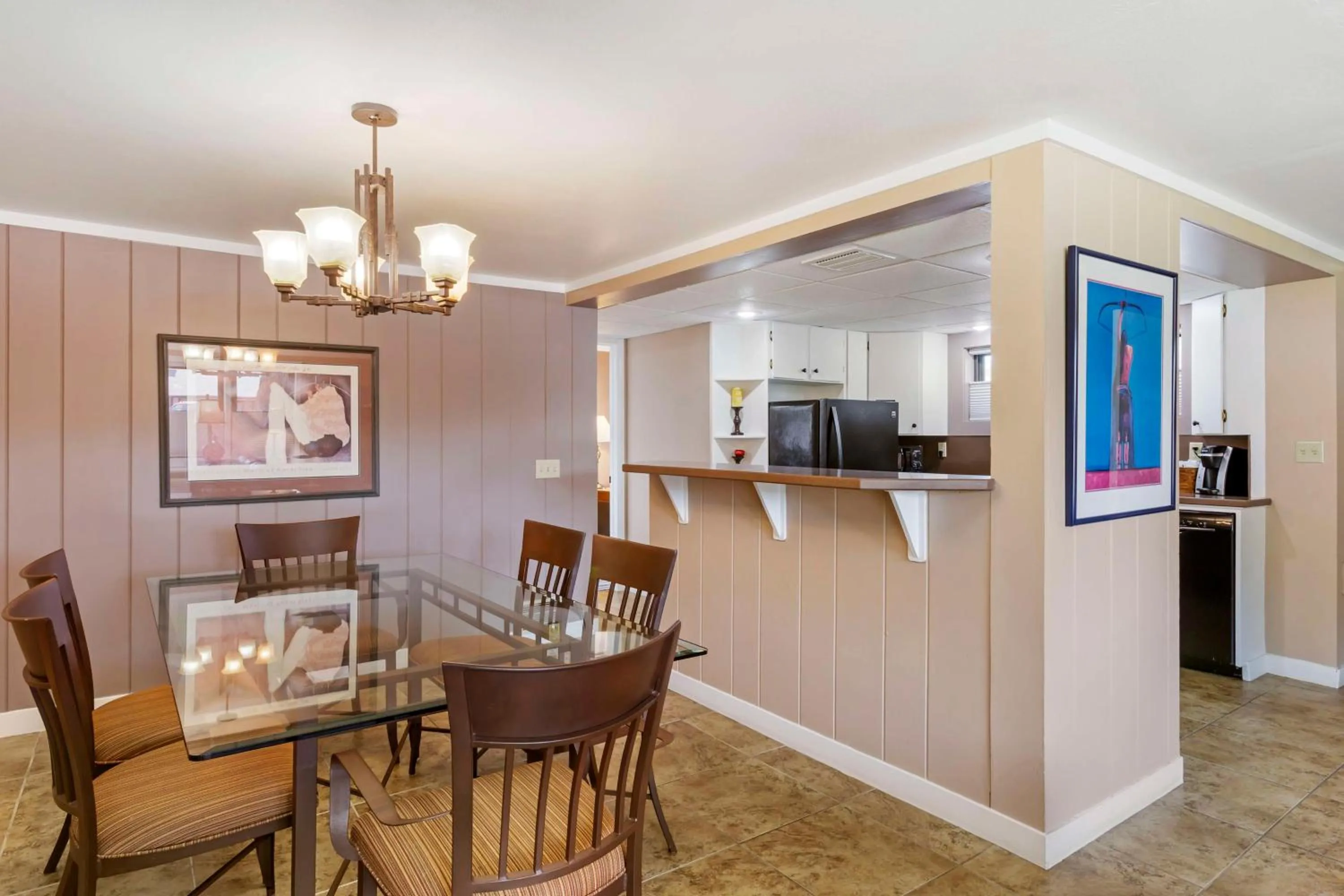 Three-Bedroom Suite - Non-Smoking in Best Western Sunset Inn