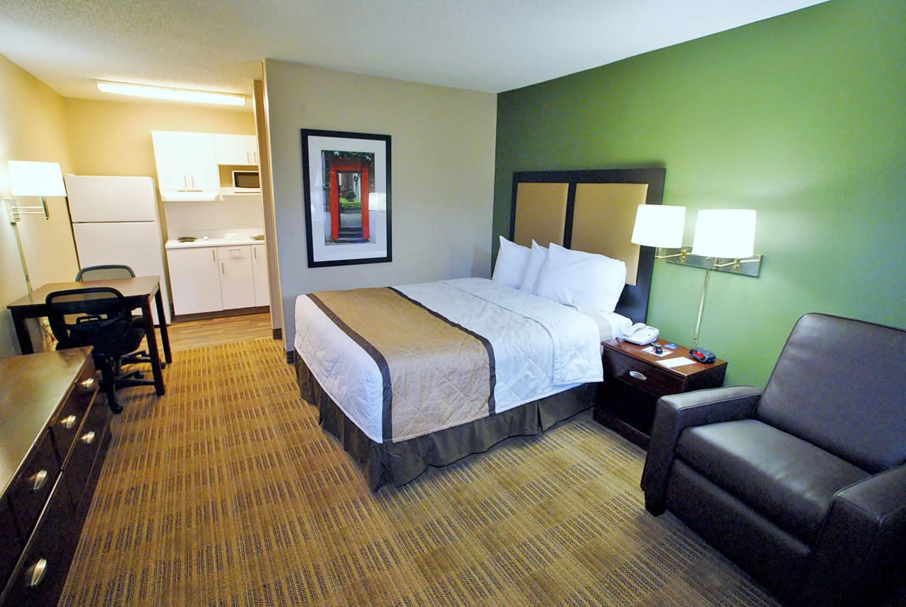 Queen Studio - Non-Smoking in Extended Stay America Select Suites - Durham - University