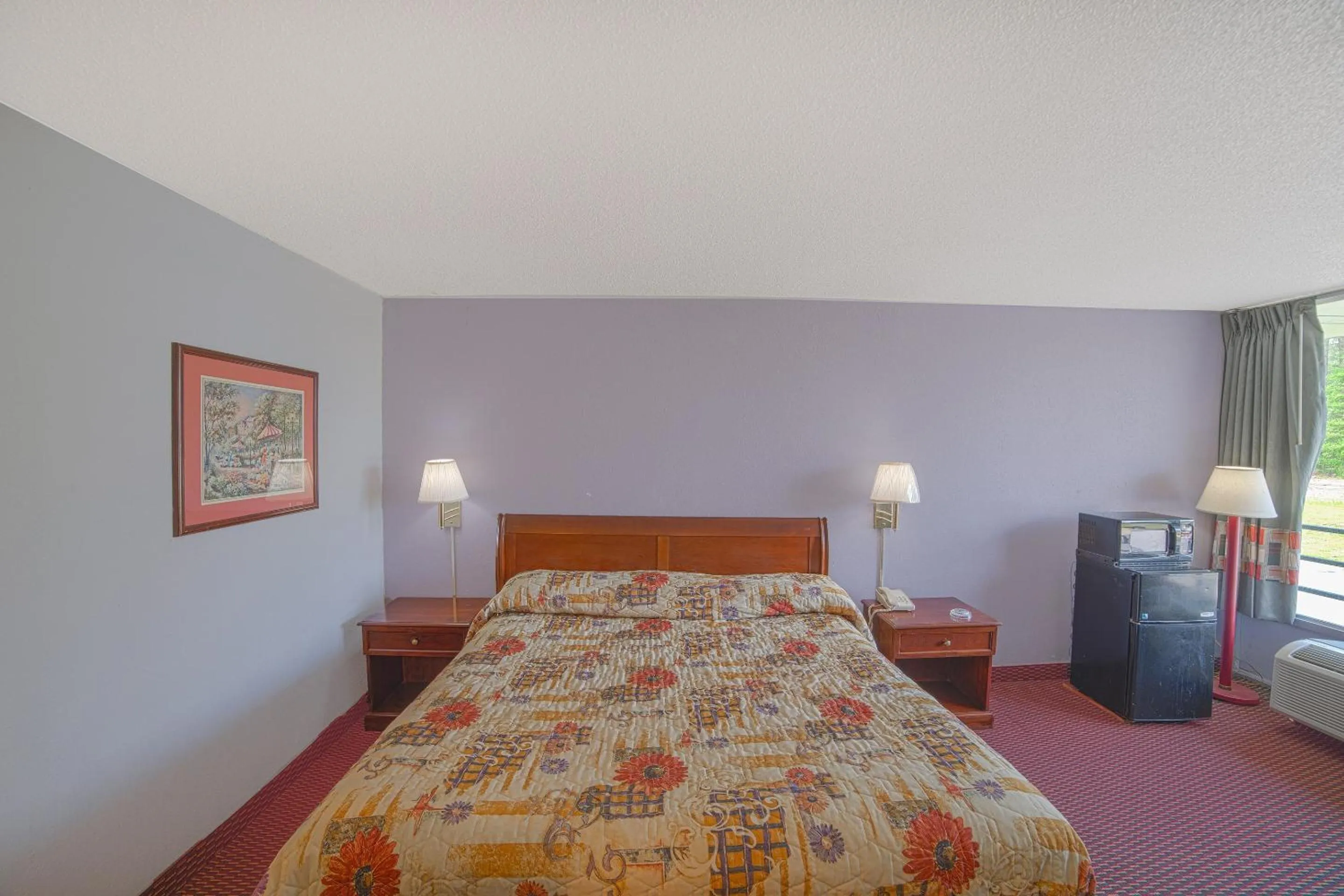 King Bed Smoking in Masters Inn Selma Smithfield I-95 By OYO