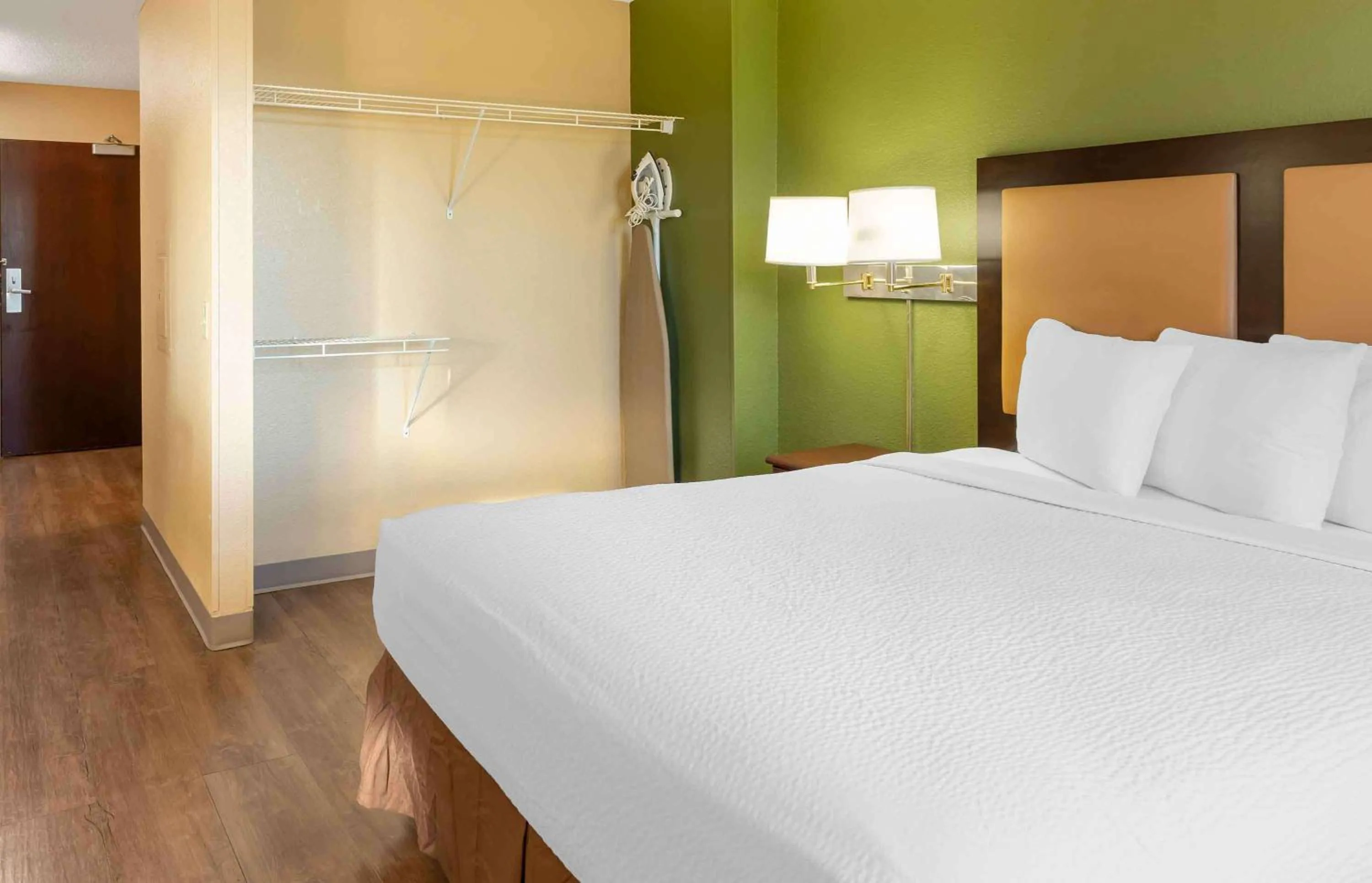 Queen Studio - Non-Smoking in Extended Stay America Suites - Dublin - Hacienda Dr