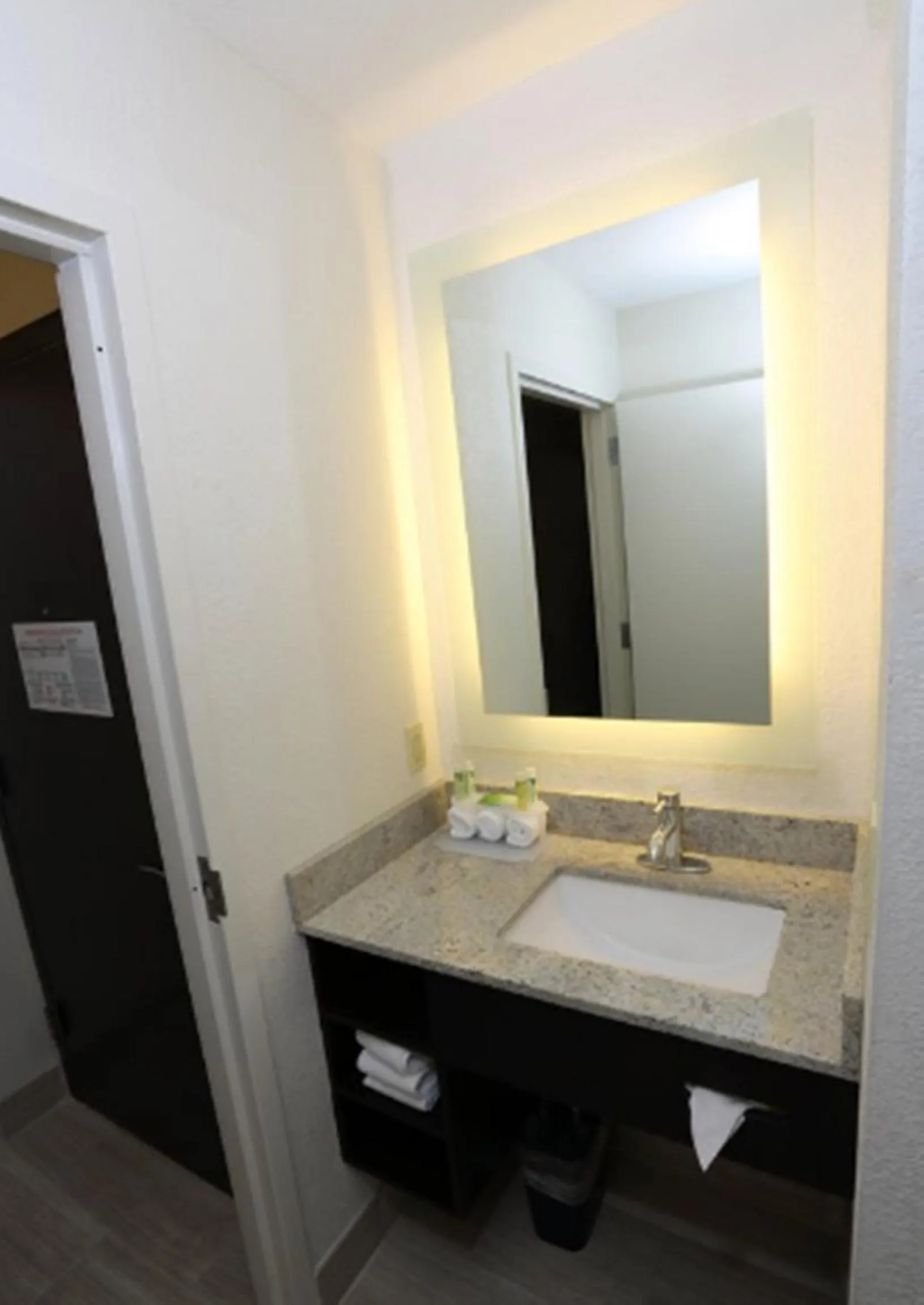 Standard Room in Holiday Inn Express Brentwood-South Cool Springs by IHG