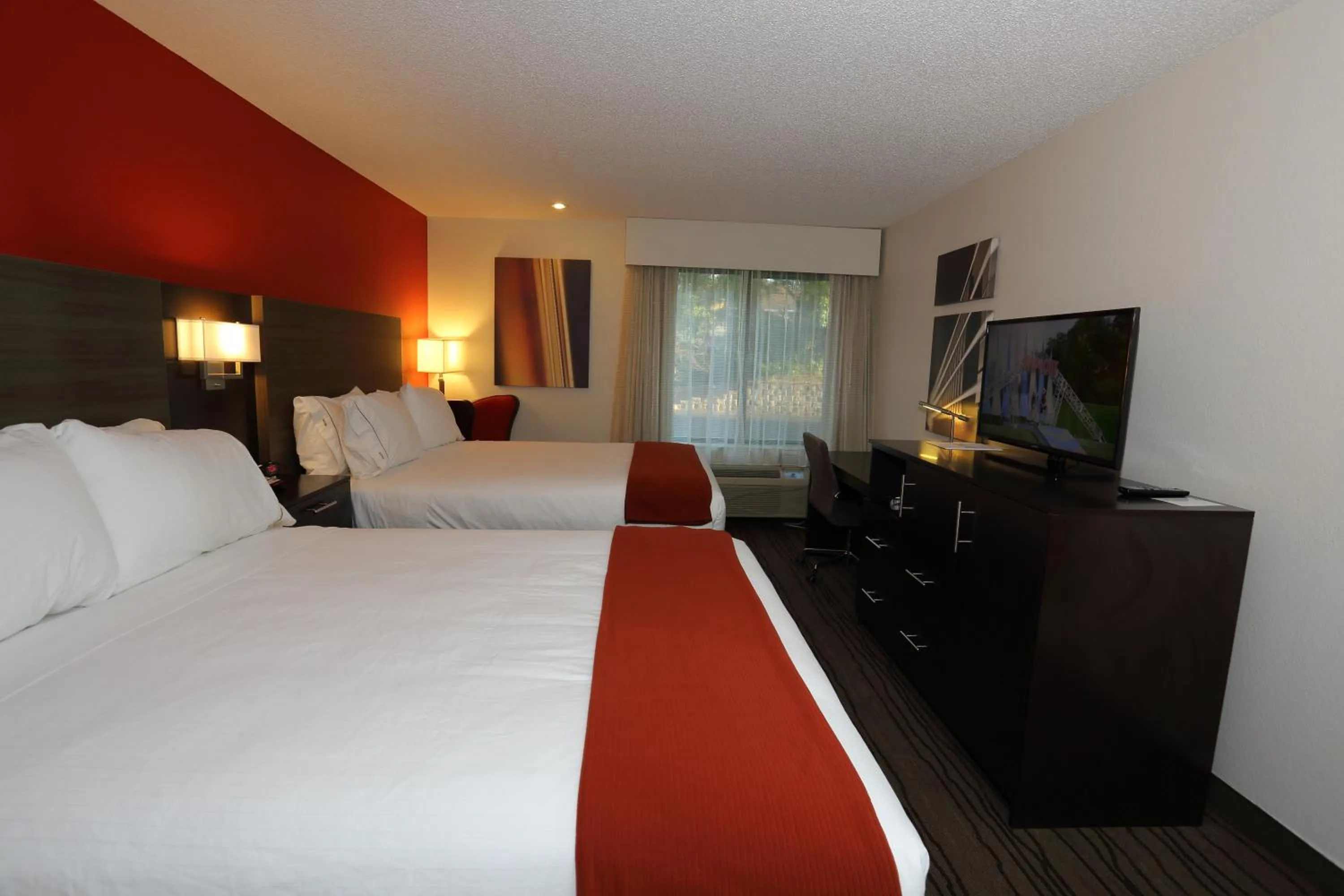 Standard Room with Two Queen Beds in Holiday Inn Express Brentwood-South Cool Springs by IHG