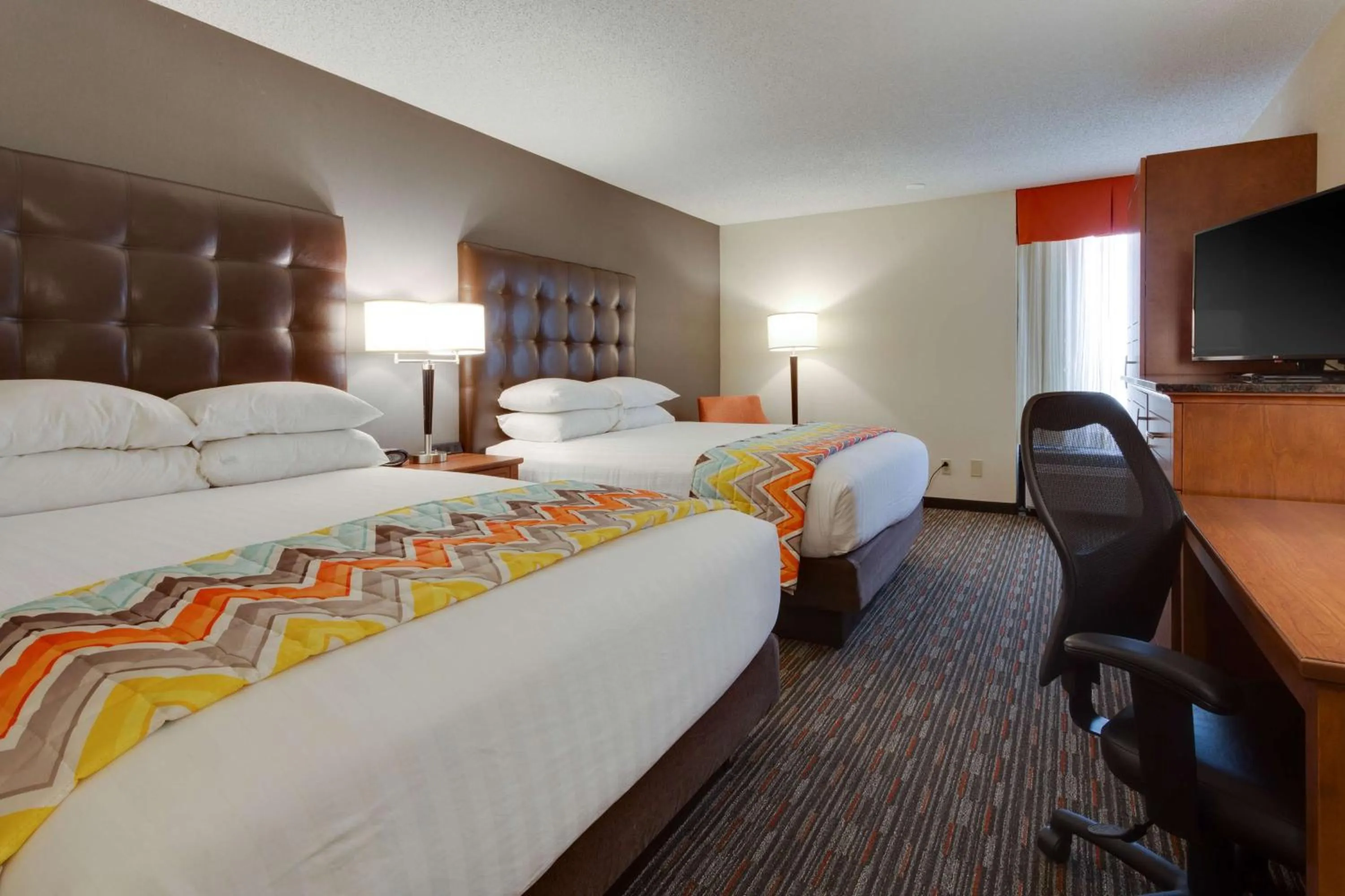 Deluxe Queen Room with Two Queen Beds in Drury Inn & Suites Columbia Stadium Boulevard