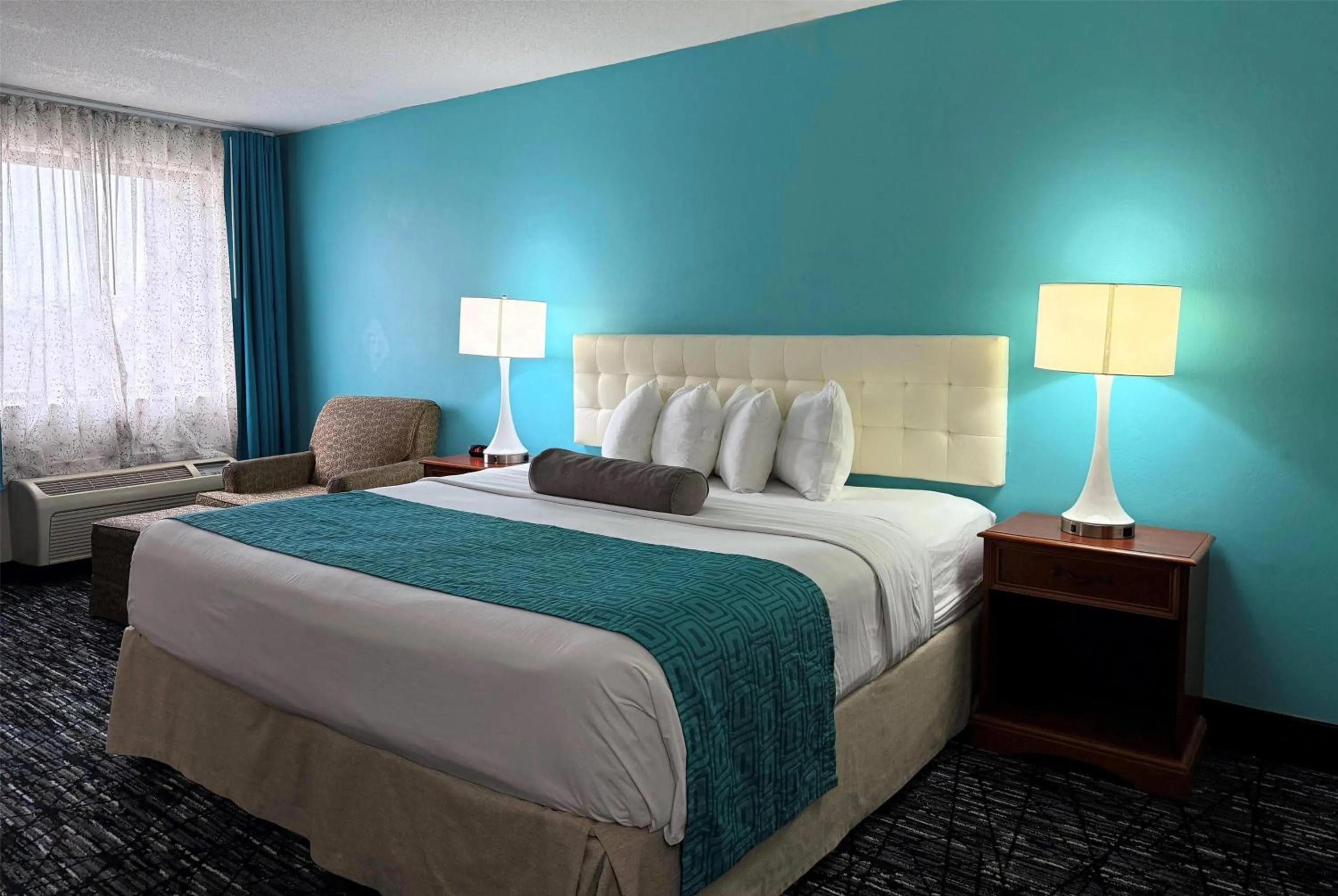 King Room - Non-Smoking in Howard Johnson by Wyndham Evansville East