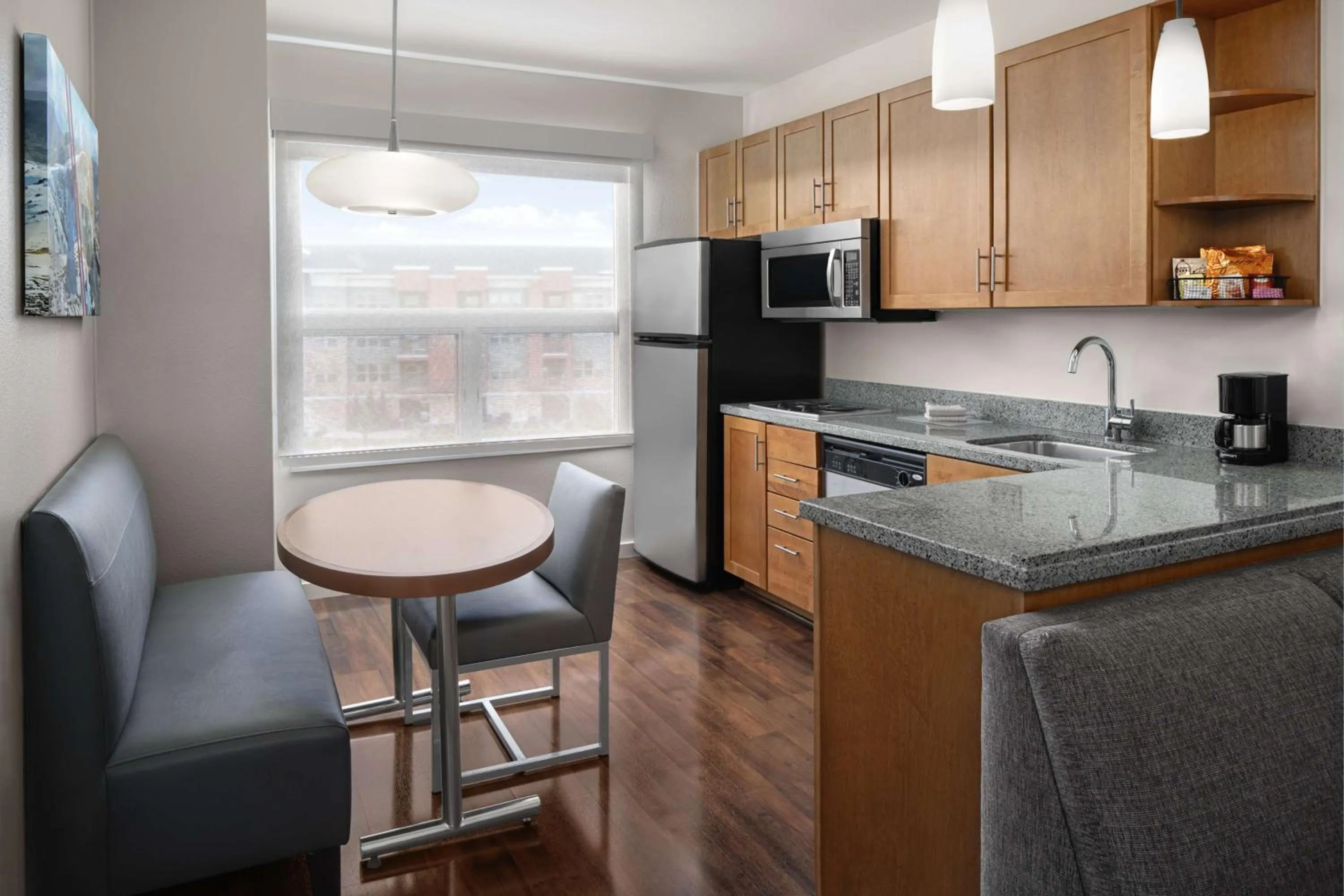 One-Bedroom King Suite with Accessible Tub - Disability Access in Hyatt House Boulder/Broomfield