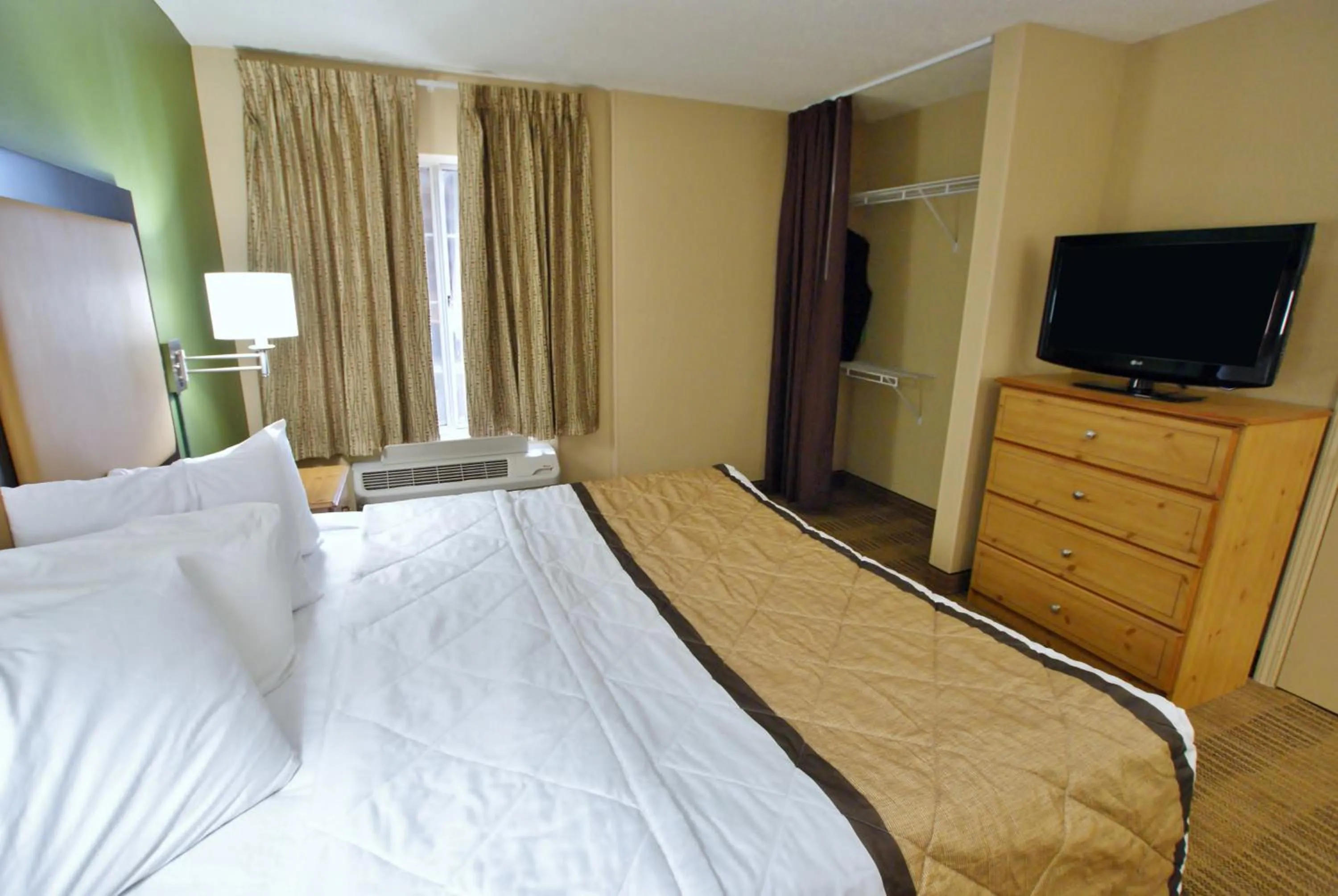 One Bedroom Suite - Non-Smoking in Extended Stay America Suites - Nashville - Airport - Music City