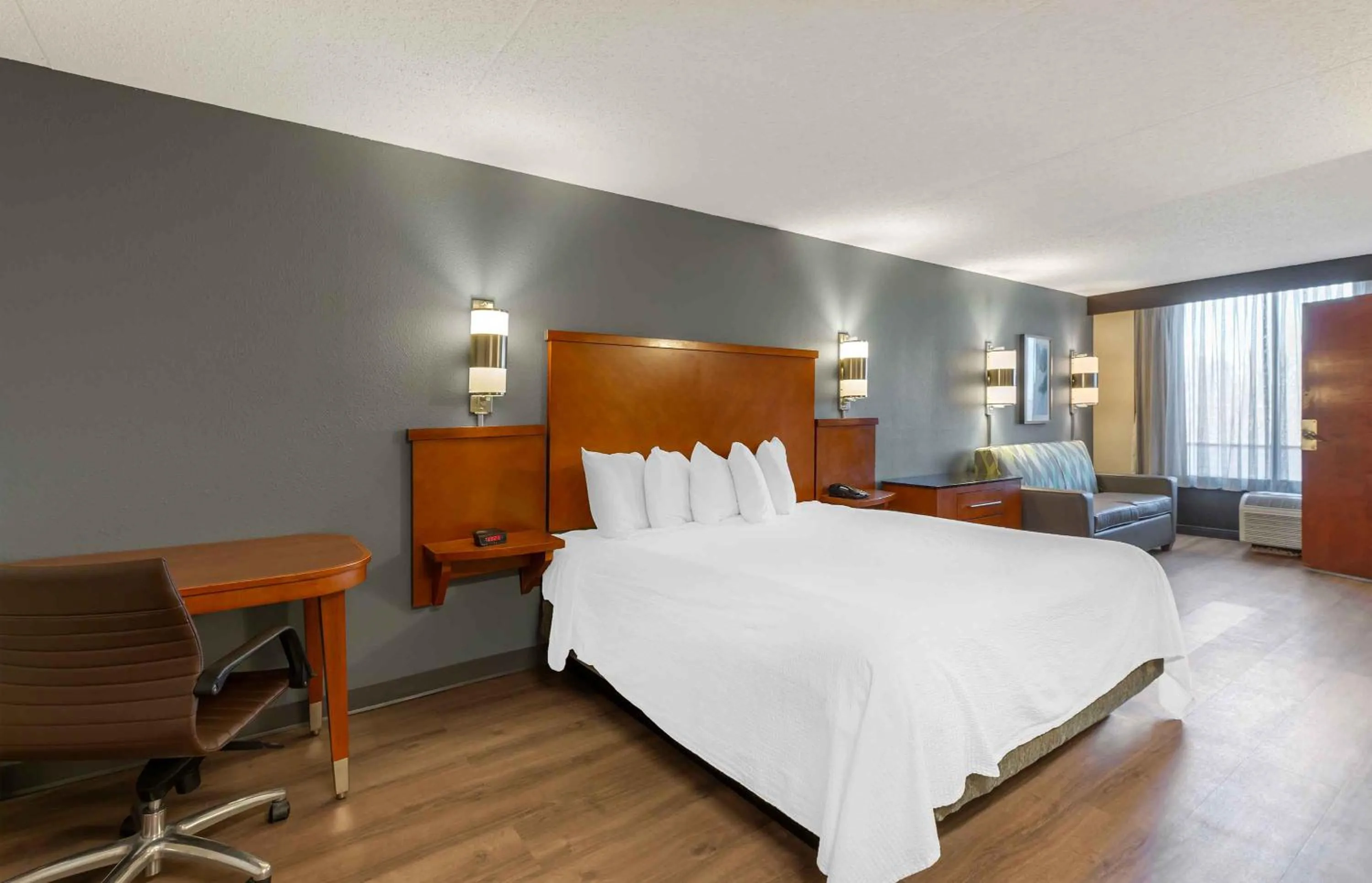 Deluxe King Studio in Extended Stay America Premier Suites - Cleveland - Independence