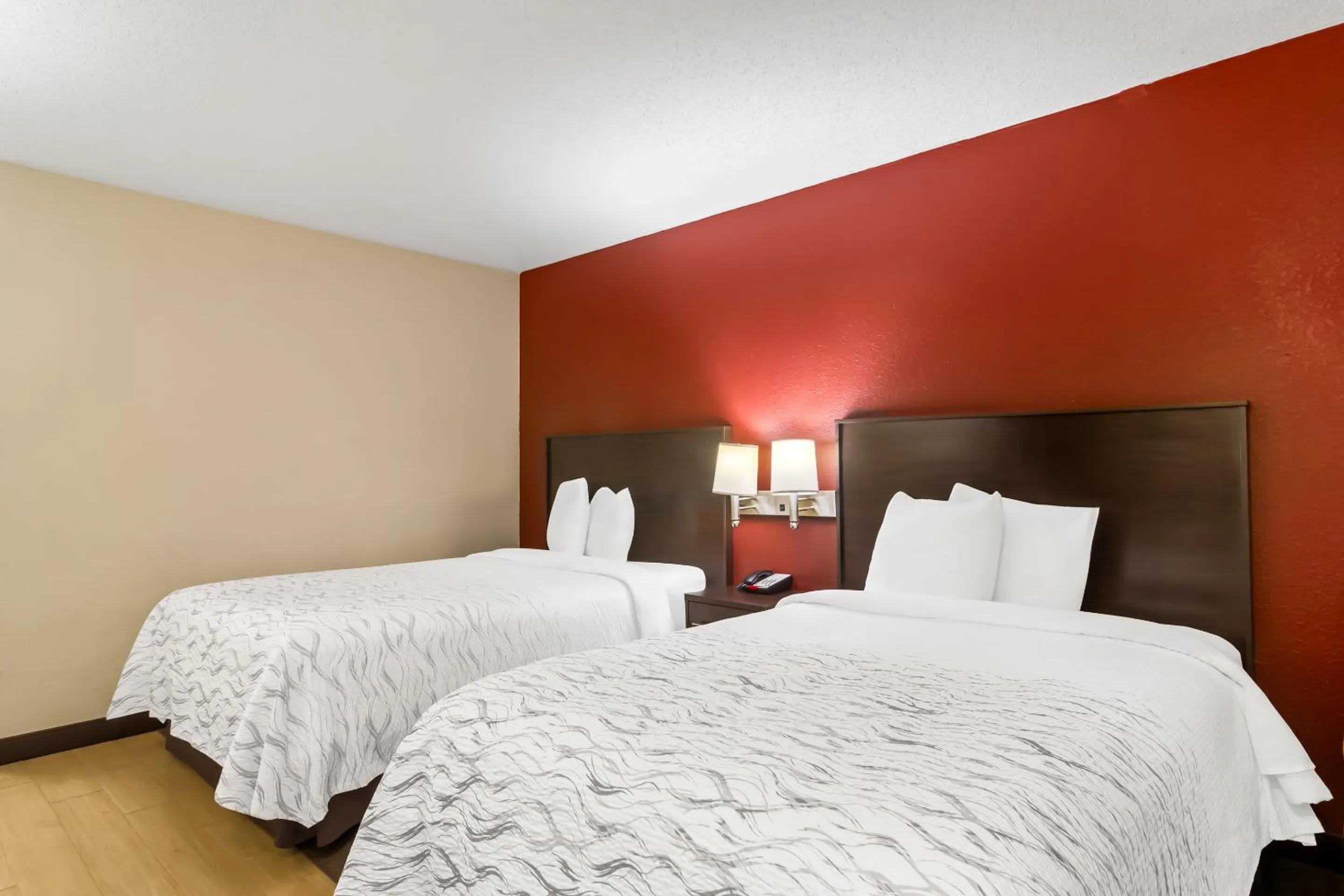 Deluxe Room with Two Double Beds Disability Access Smoke Free in Red Roof Inn PLUS+ Jacksonville – Southpoint