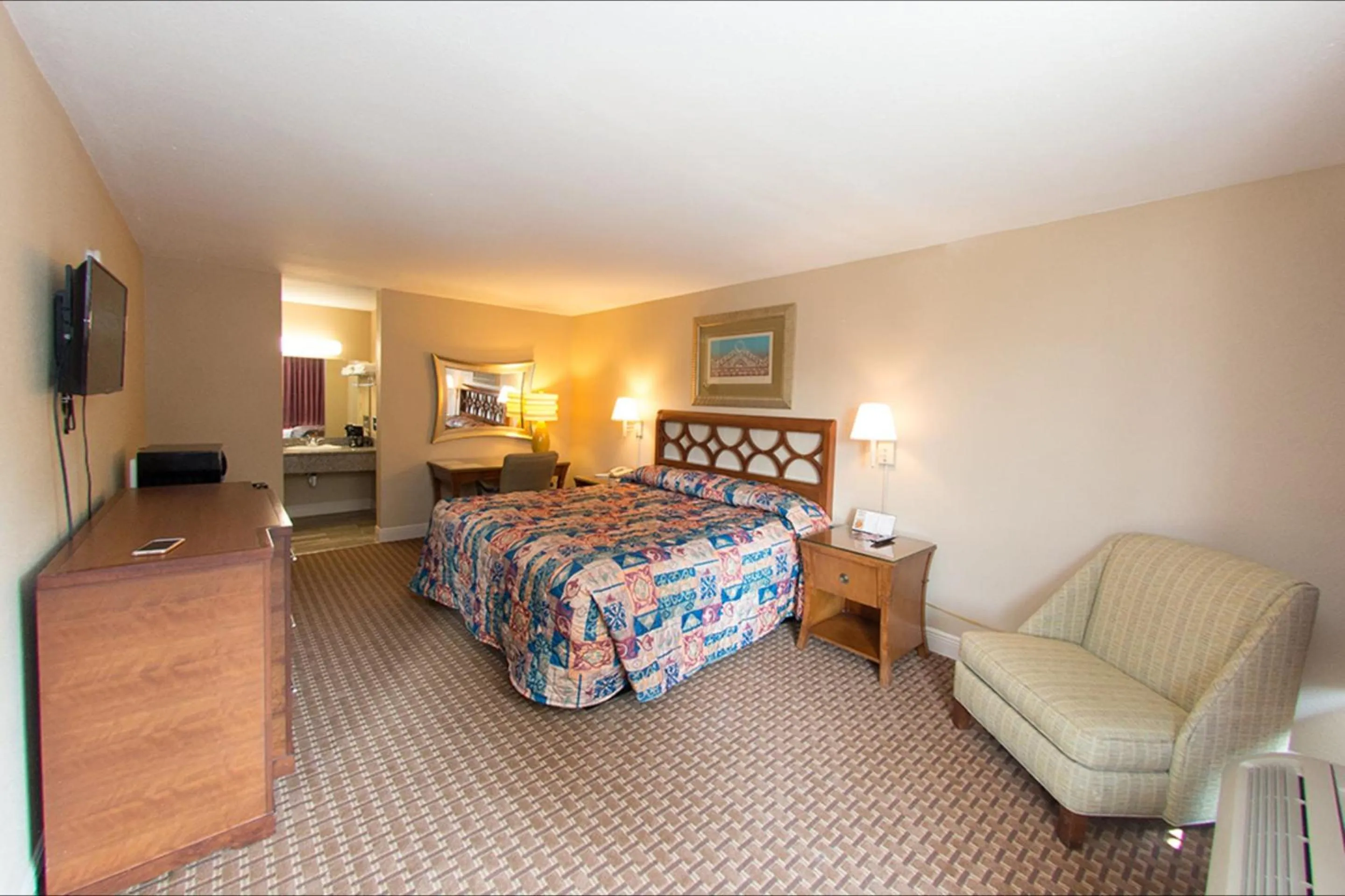 King Bed Non-Smoking in Audubon Inn Port Allen I-10