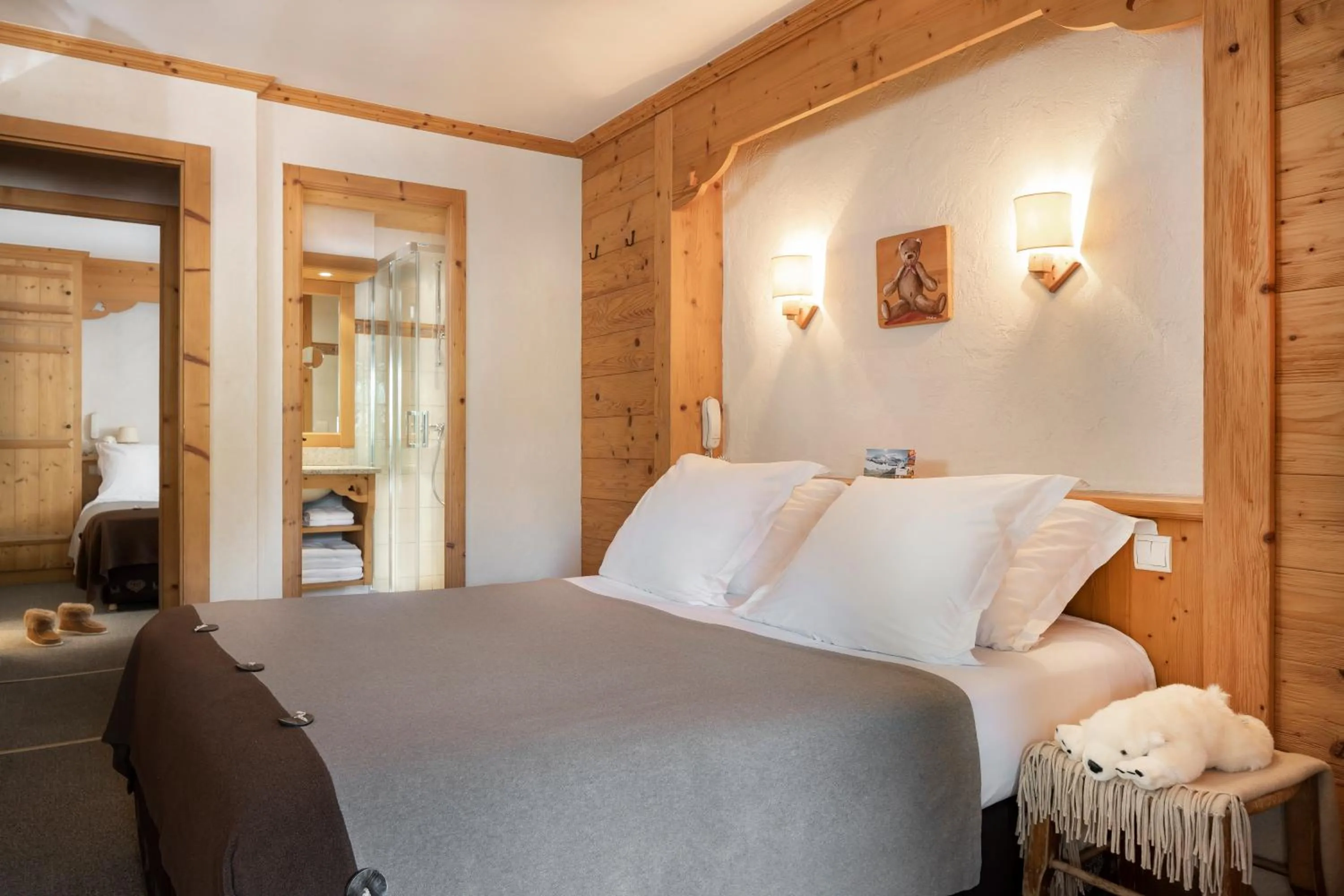 Standard Double Room in Logis La Croix-Saint-Maurice