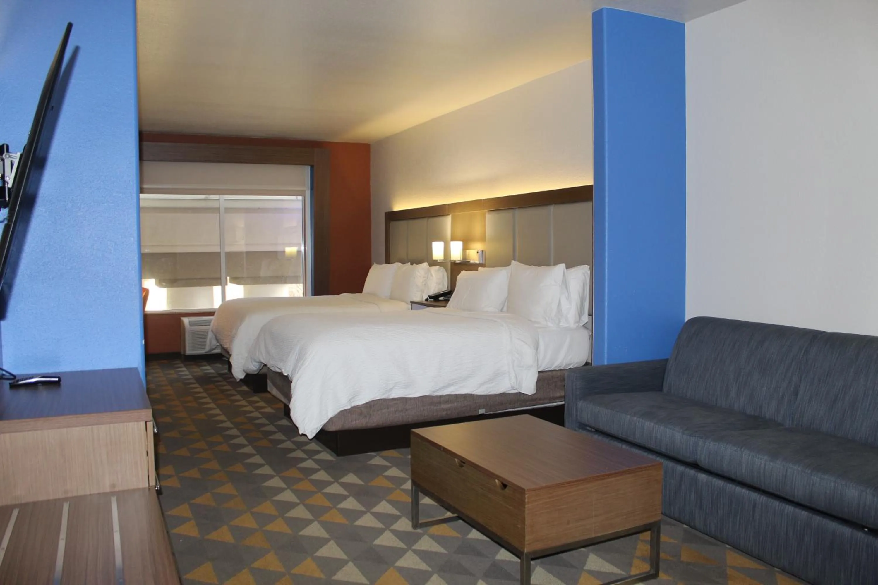 Standard Room with Two Queen Beds in Holiday Inn Express & Suites - Beloit by IHG